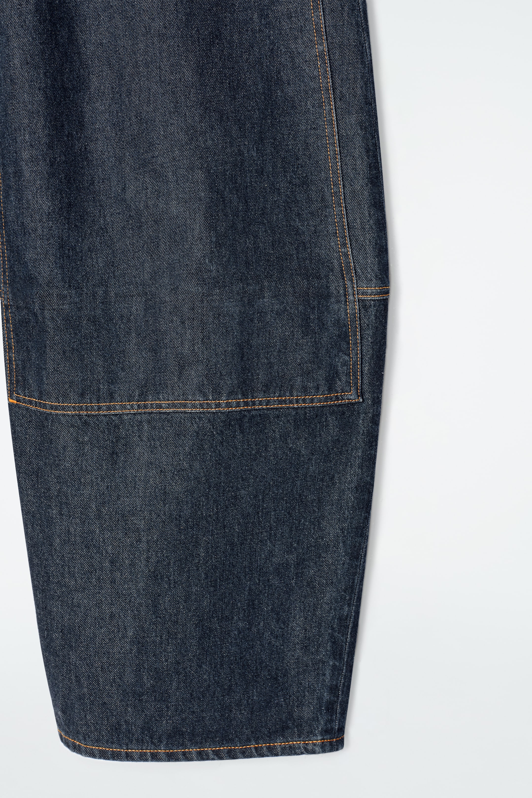 Größeres Bild anzeigen: RAW-DENIM-HOSE MIT BARREL-BEIN IM WESTERNSTIL - INDIGOBLAU - Ladies | H&M AT 8