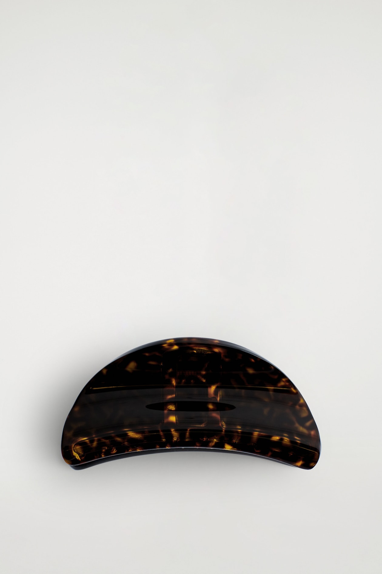 CURVED CLAW HAIR CLIP — BROWN / TORTOISESHELL