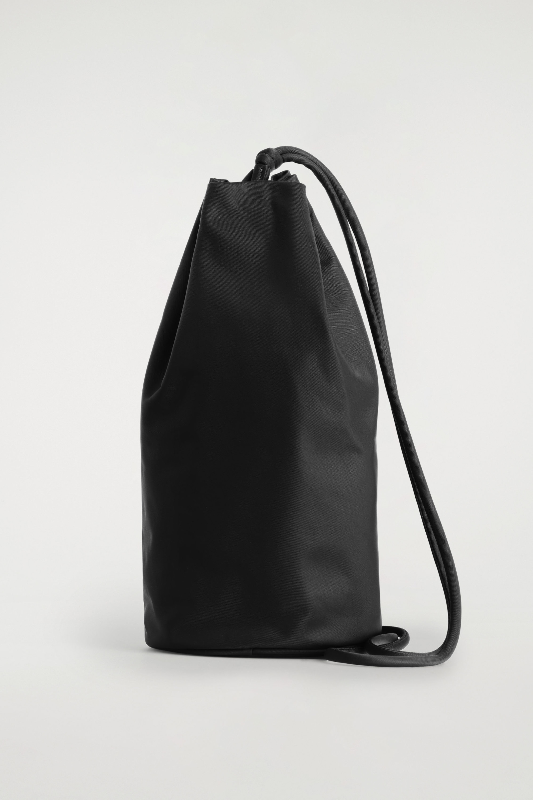 DRAWSTRING CROSSBODY BAG - NYLON