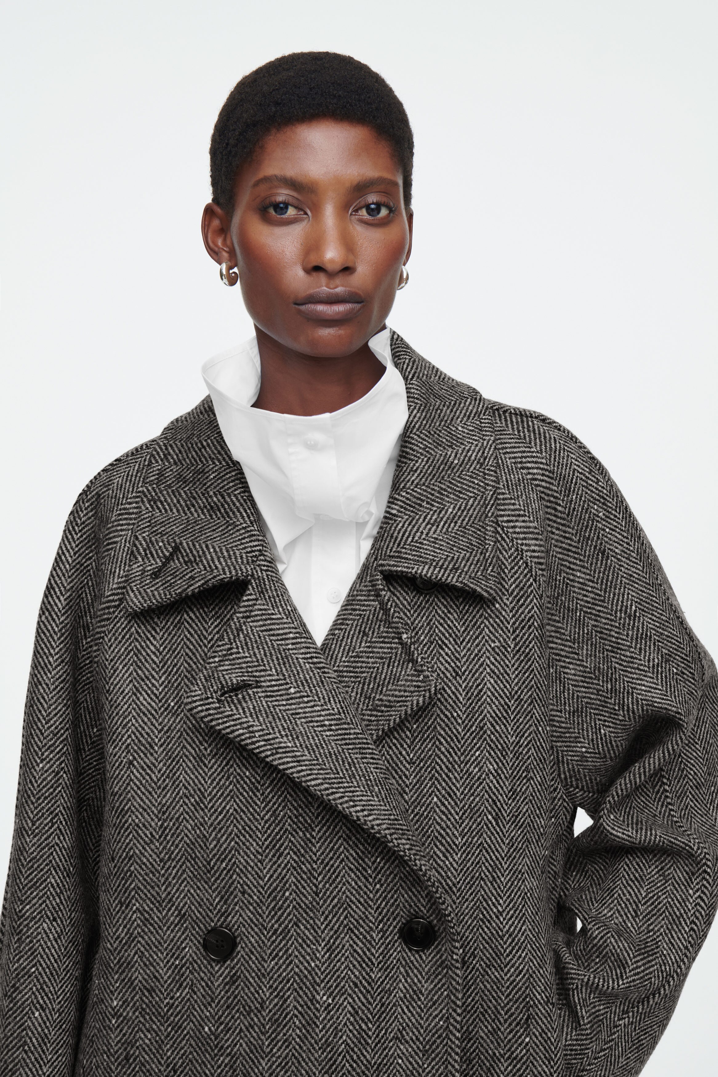 コート Double Breasted Oversized Pea Coat Oversized double-breasted wool pea coat – GOEN.J