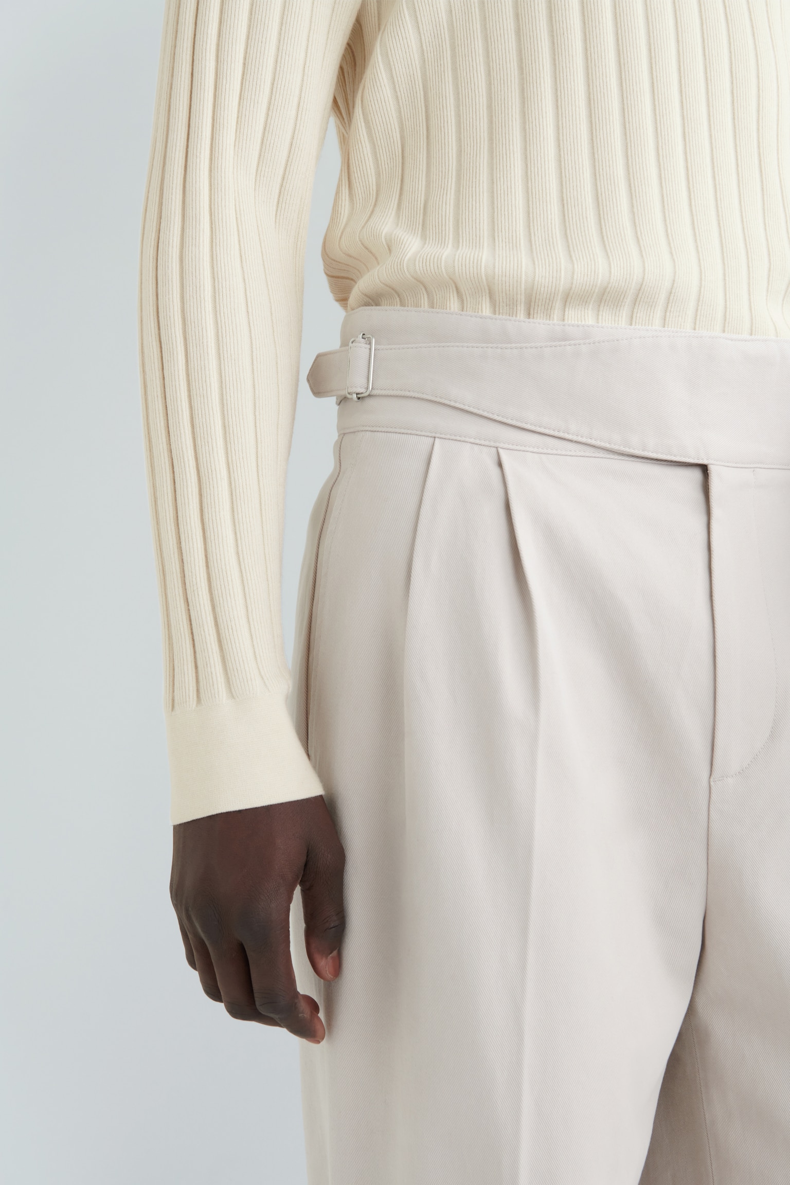 PANTALON LARGE À PLIS CEINTURÉ - BEIGE CLAIR/BLACK - 6