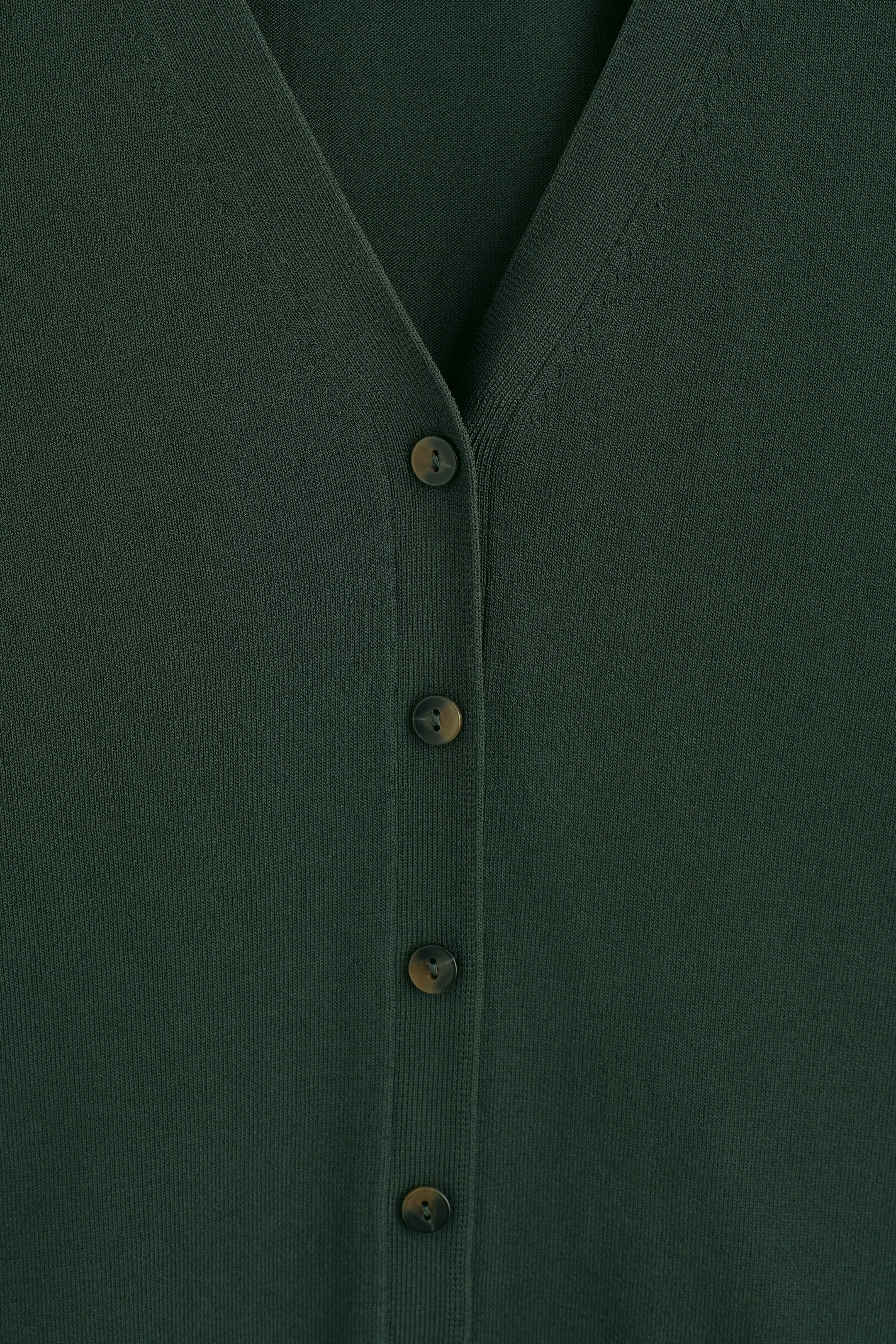 StillMedia/DescriptiveDetail