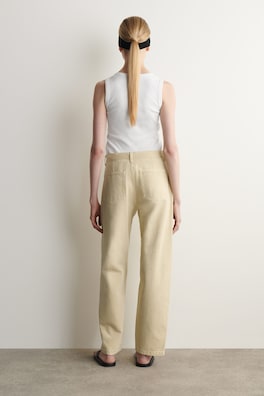 PATCH-POCKET STRAIGHT-LEG JEANS — BUTTER YELLOW 3