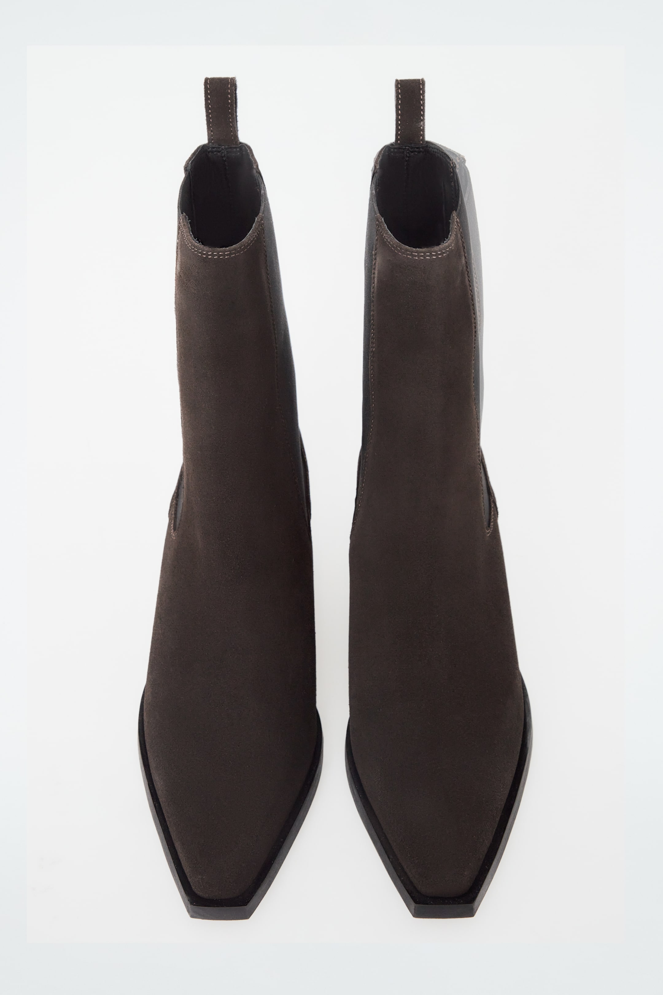 Ingrandisci l'immagine: LEATHER COWBOY CHELSEA BOOTS - DARK-BROWN SUEDE - DONNA | H&M CH 2