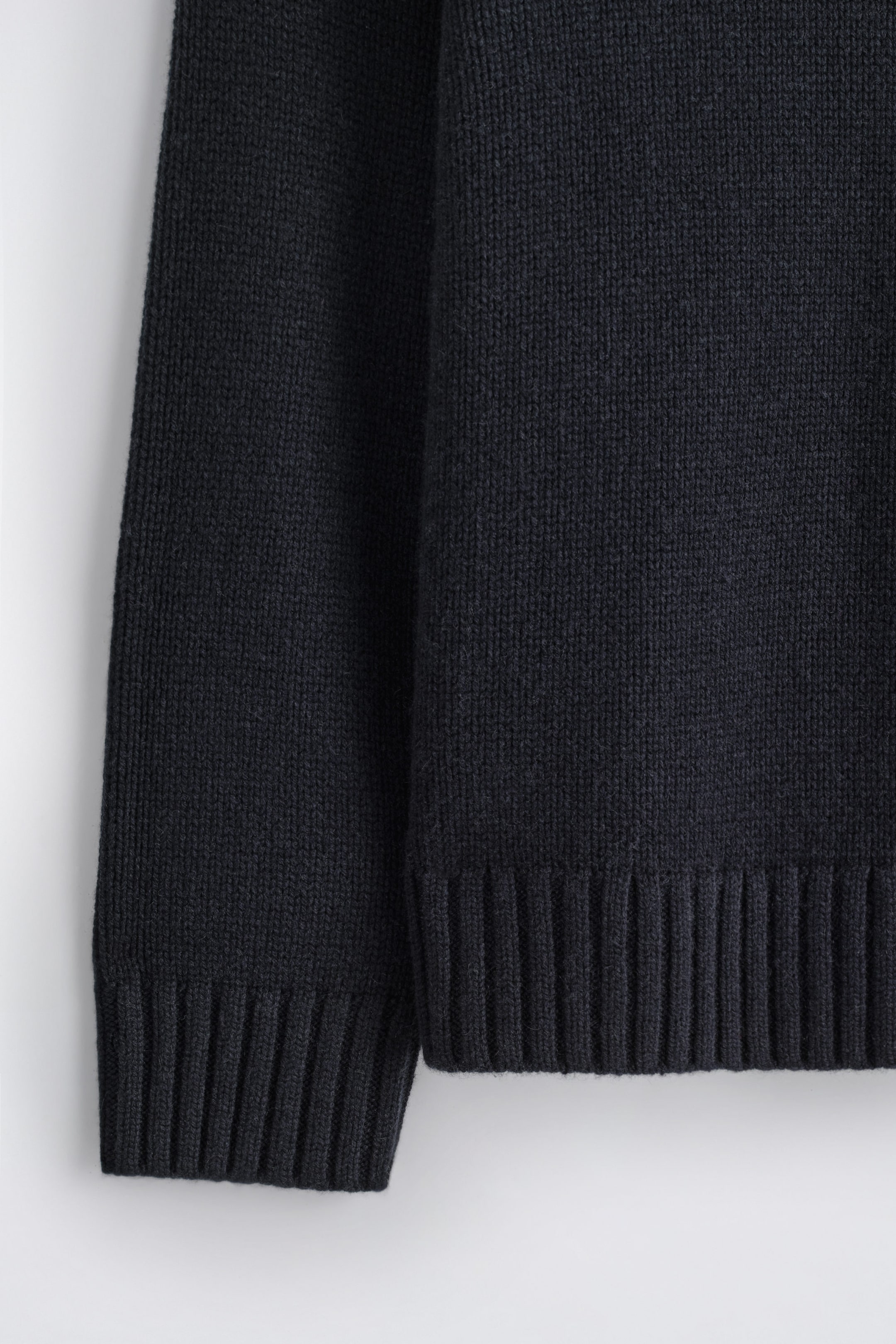 StillMedia/DescriptiveDetail