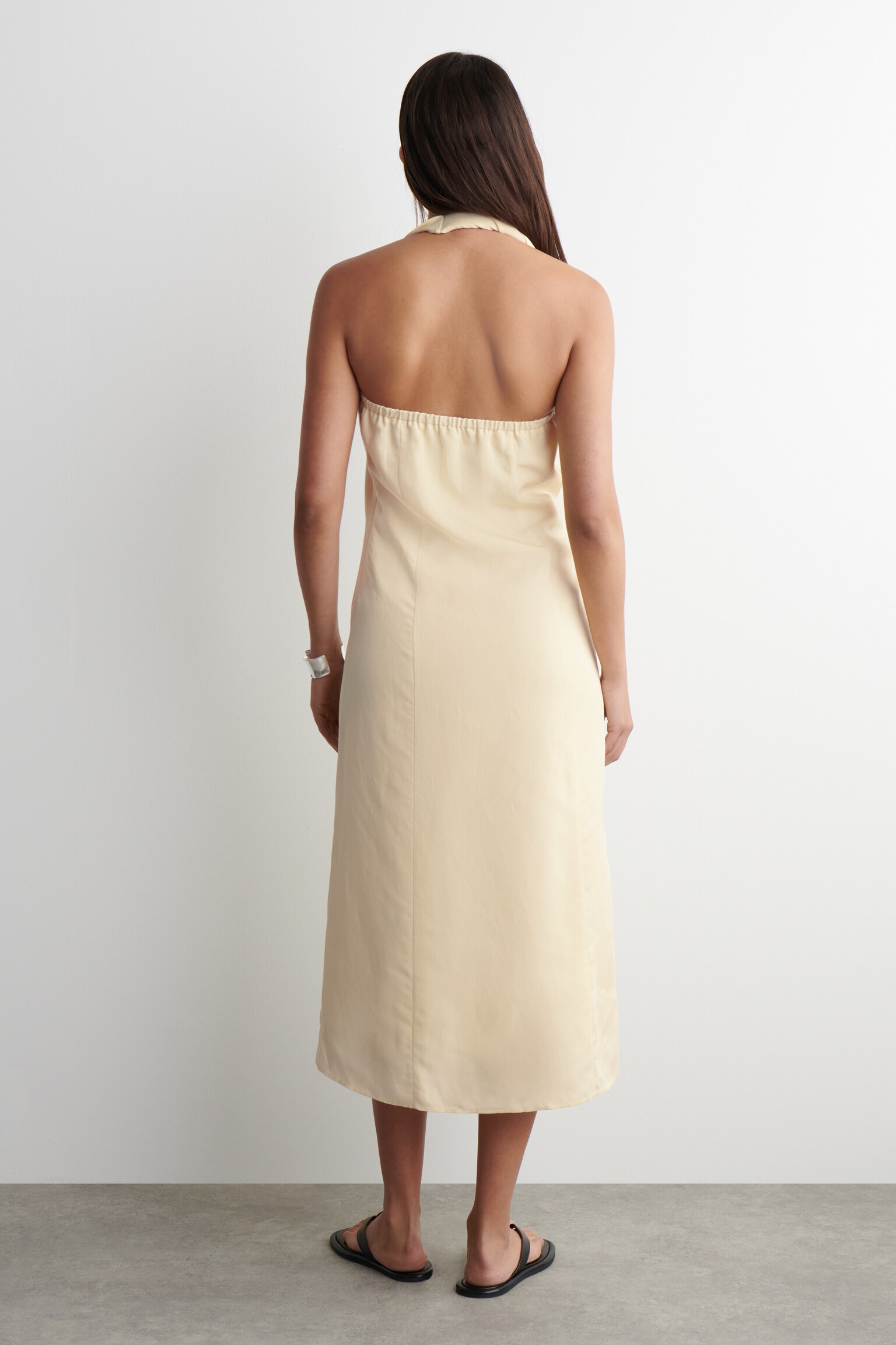 VESTIDO CON CUELLO HALTER EN MEZCLA DE LINO - AMARILLO MANTEQUILLA/NEGRO - 6