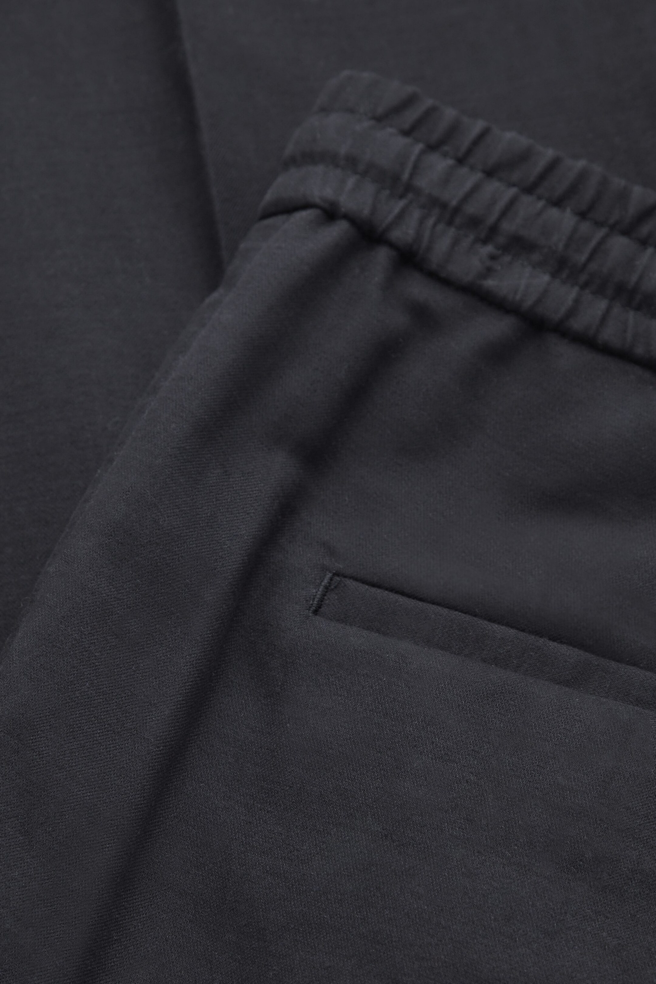 StillMedia/DescriptiveDetail