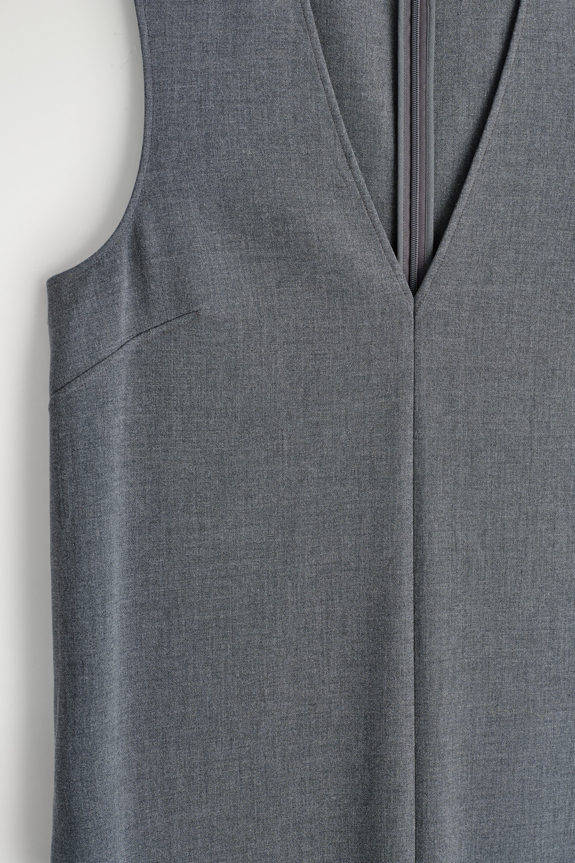 SLEEVELESS V-NECK MIDI DRESS - GRAY MÉLANGE | COS US