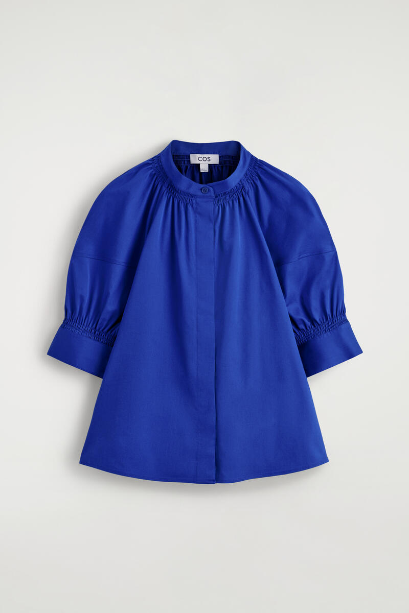 Smocked Puff-Sleeve Blouse in Blue