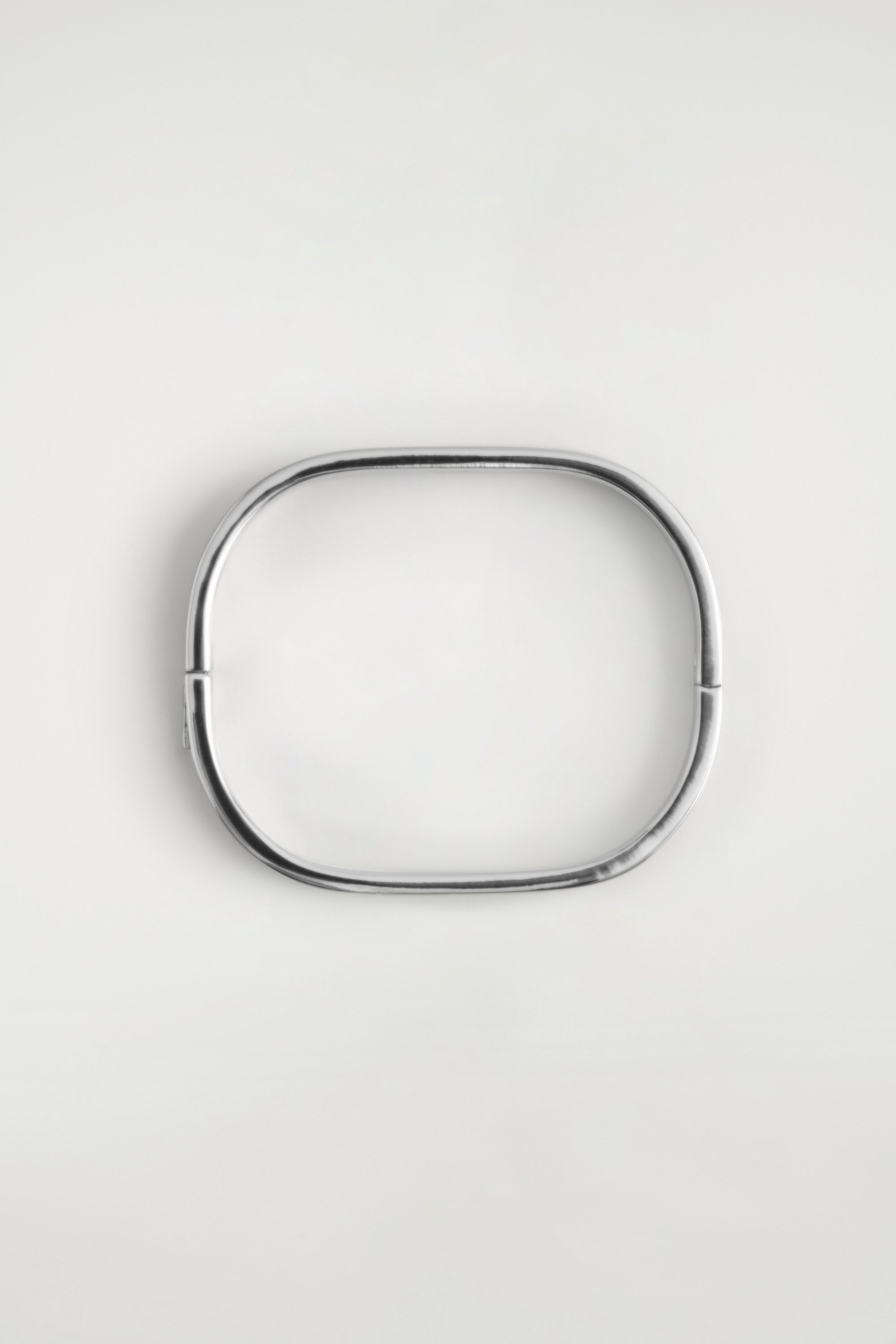 CURVED RECTANGULAR BANGLE - SILVER | COS US