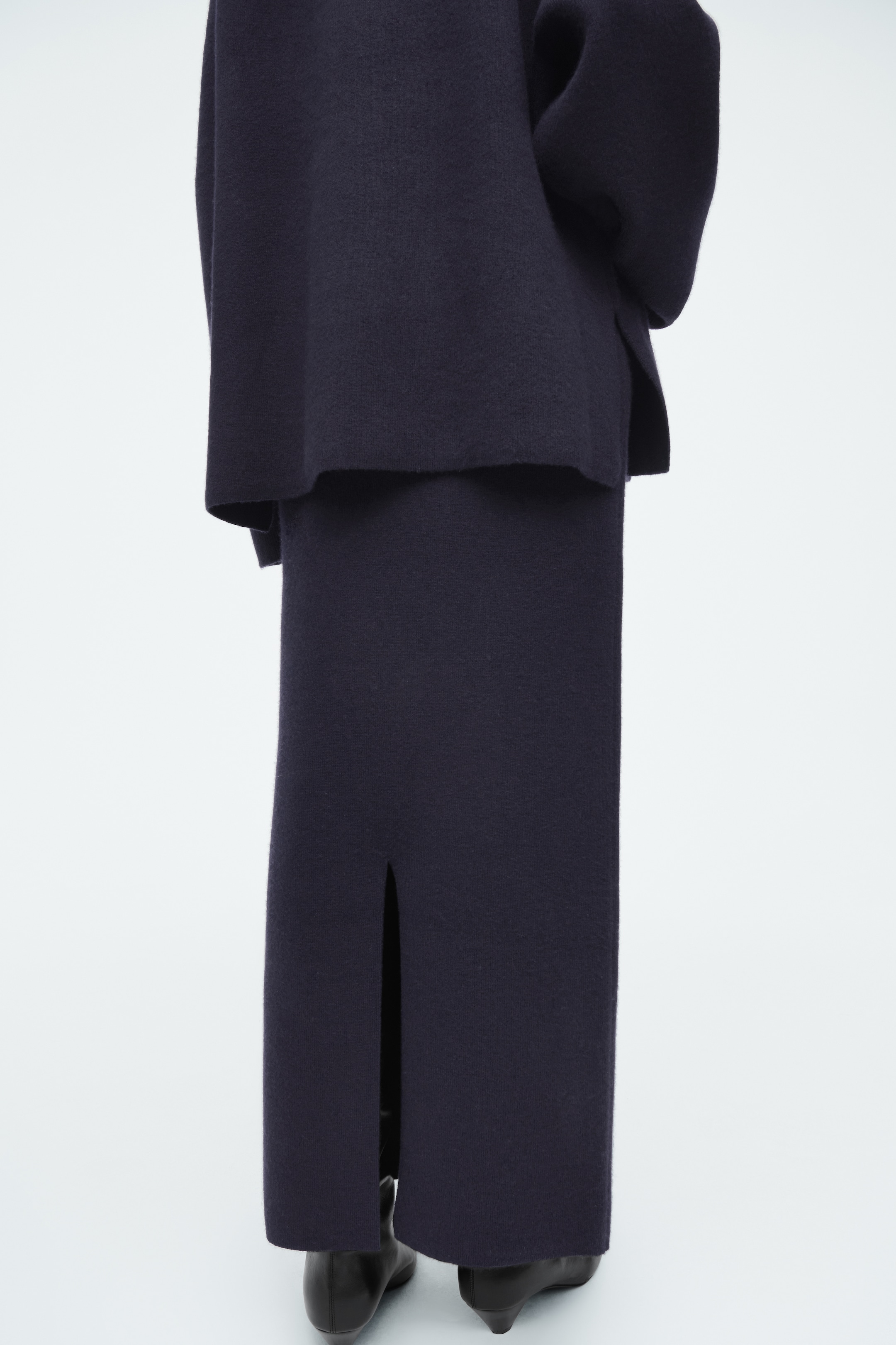 Ingrandisci l'immagine: DOUBLE-FACED WOOL MAXI SKIRT - NAVY - DONNA | H&M CH 3