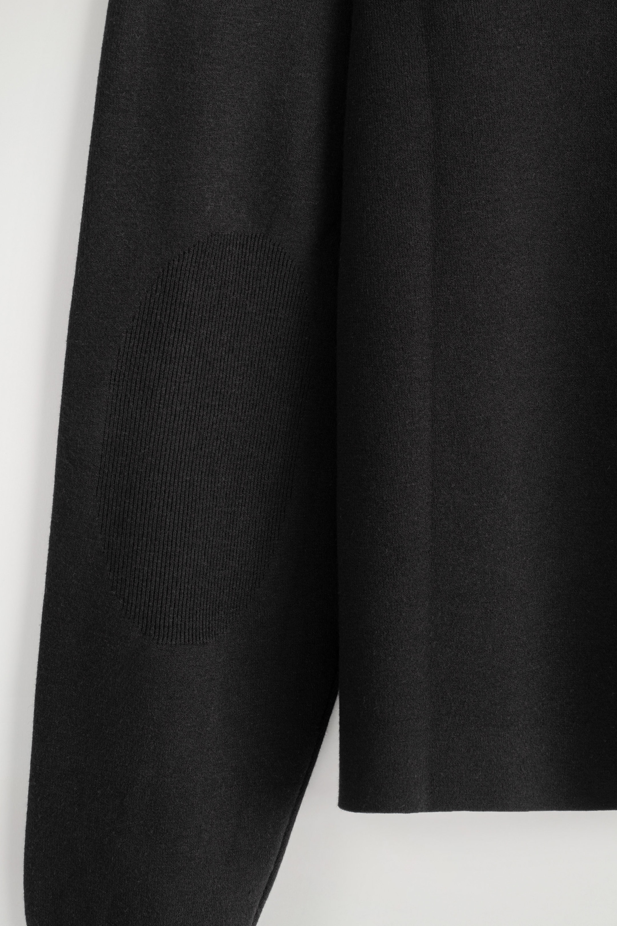 StillMedia/DescriptiveDetail