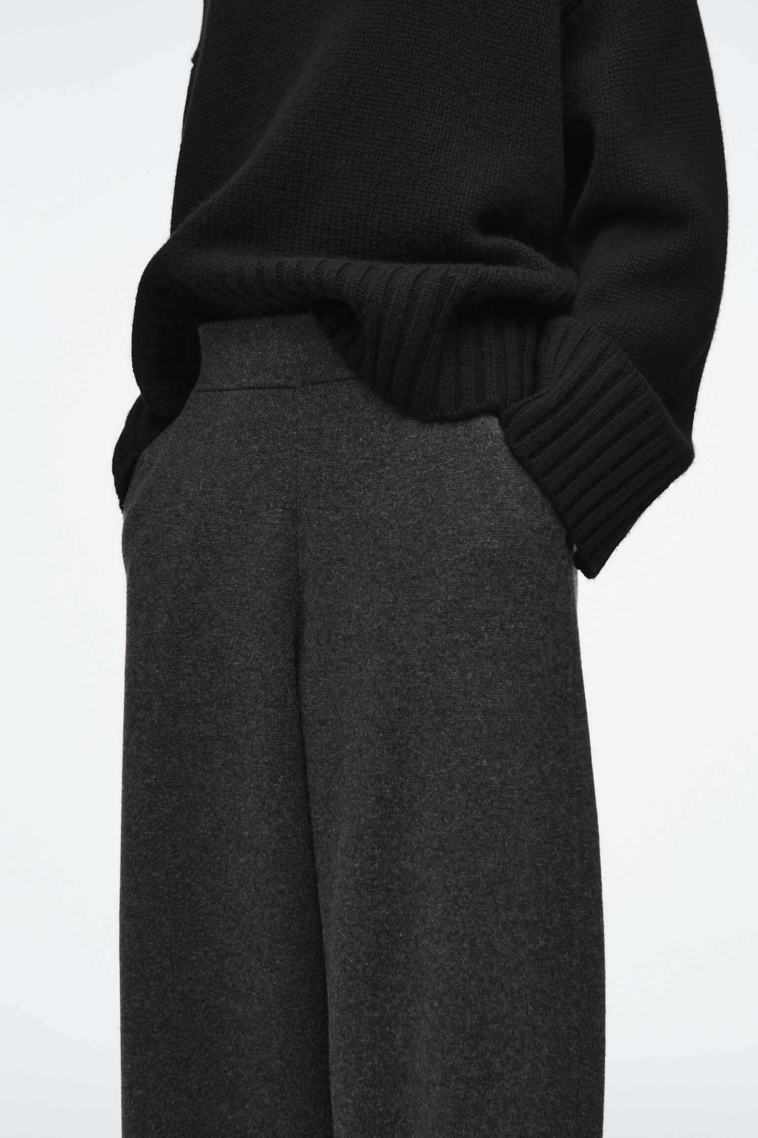 MERINO WOOL BARREL-LEG TROUSERS - CHARCOAL MÉLANGE/GREY MÉLANGE - 4