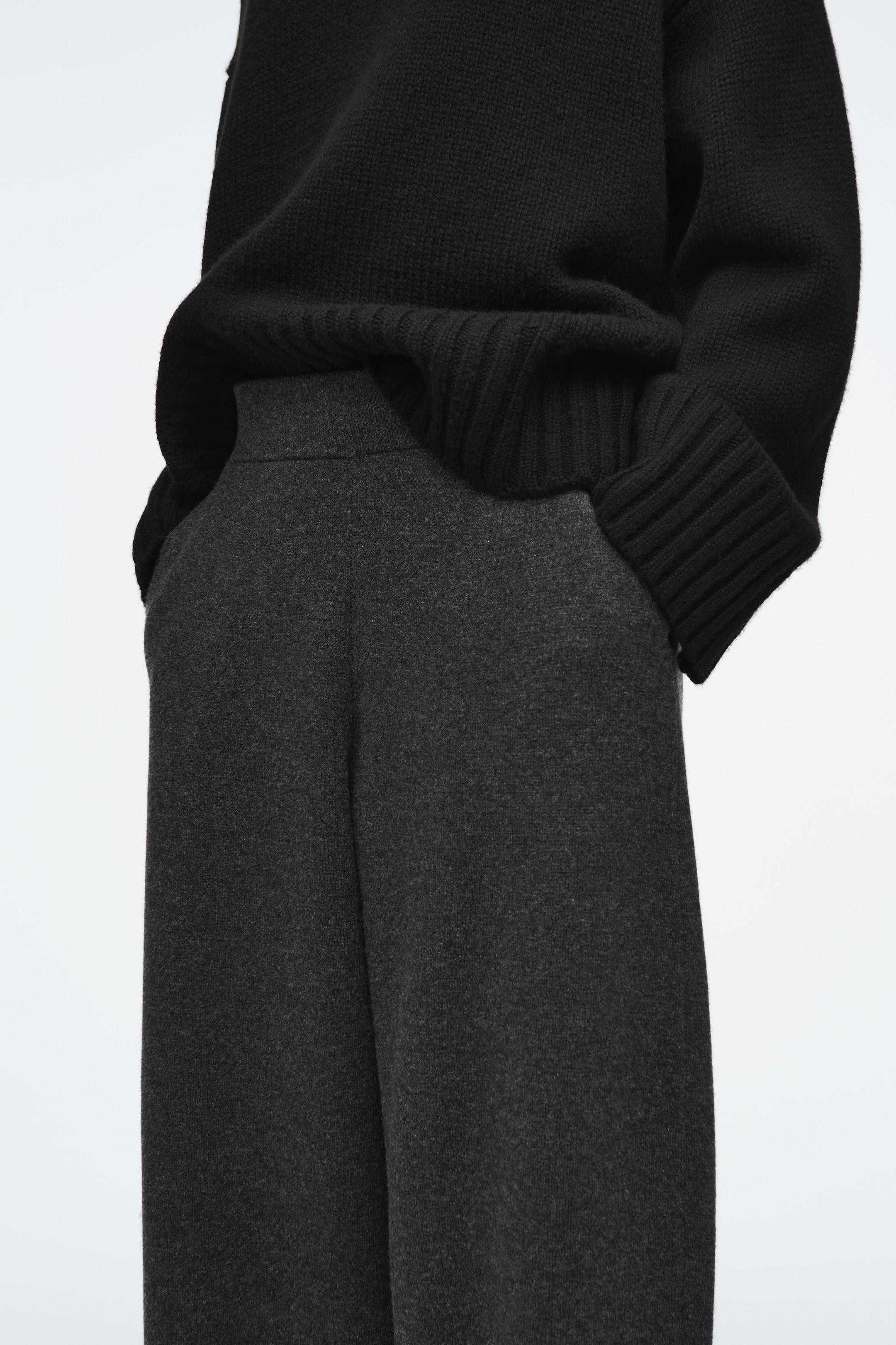 MERINO WOOL BARREL-LEG TROUSERS