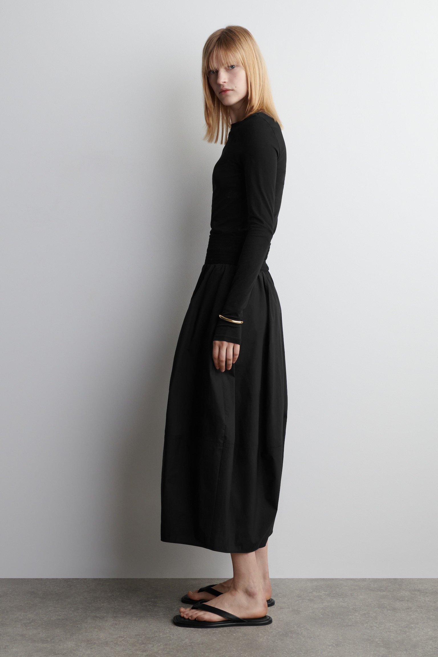SLIM LIGHTWEIGHT LONG-SLEEVED TOP - BLACK/DARK RED/GREY MÉLANGE/DARK GREEN/WHITE/BROWN / STRIPED - 4