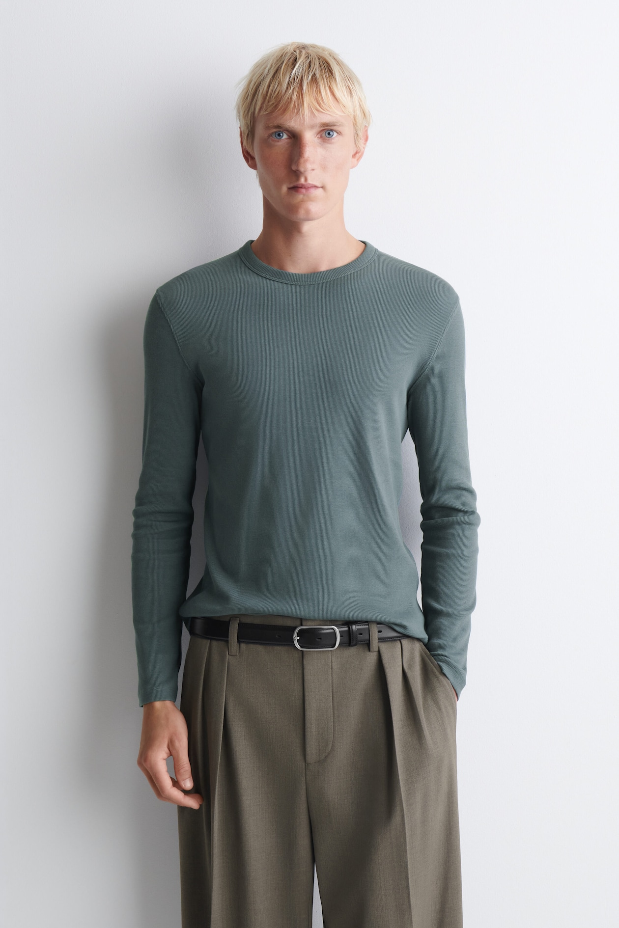 SLIM RIBBED COTTON LONG-SLEEVED T-SHIRT — SLATE