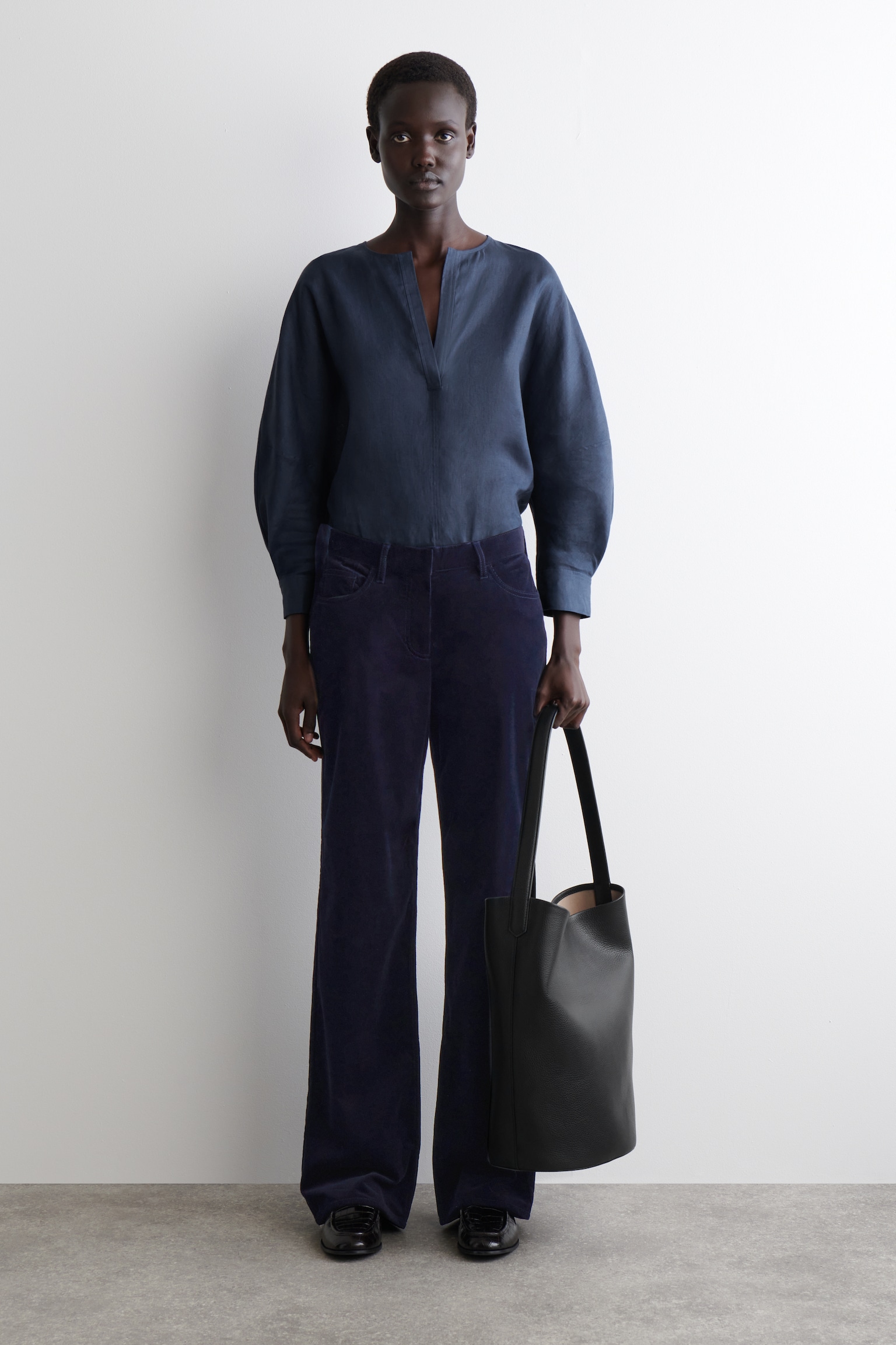 VOLUMINOUS LINEN BLOUSE - DARK BLUE/RUST RED - 7