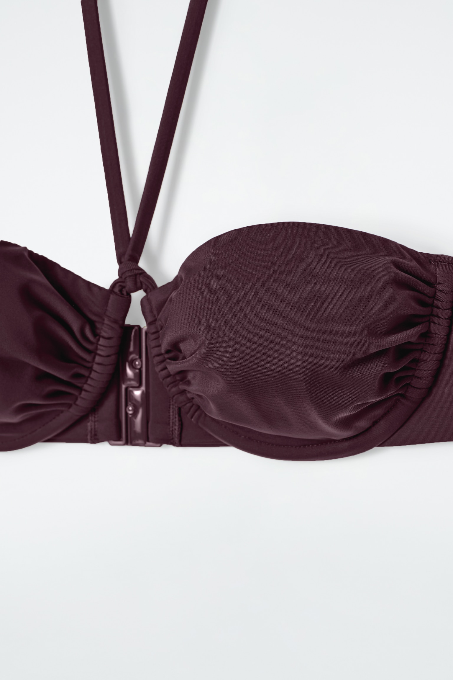TOP DE BIKINI HALTER CON AROS FRUNCIDO - BURDEOS - 4