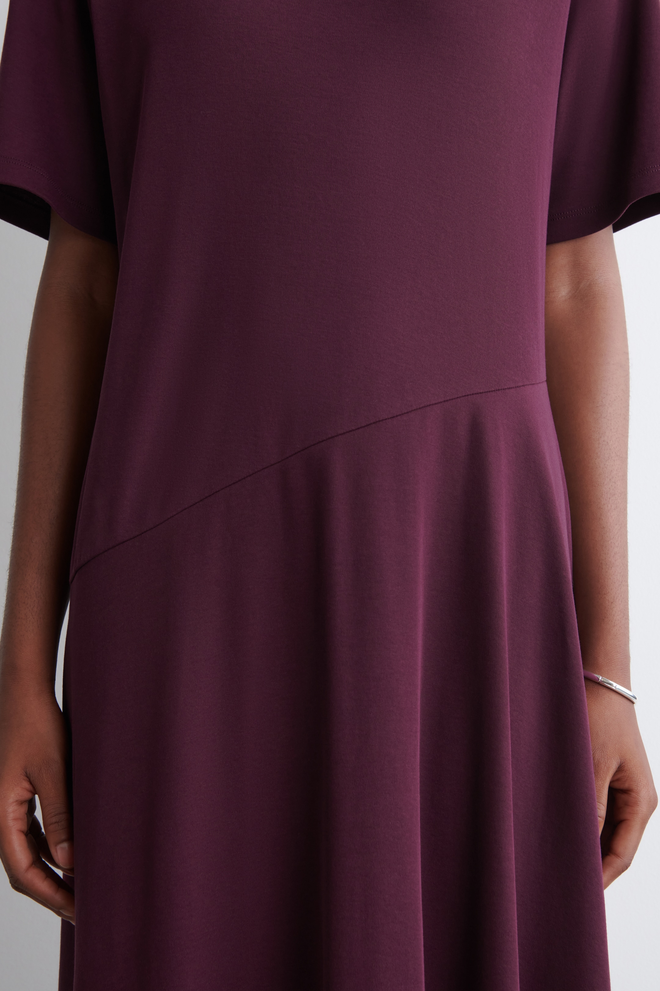 Agrandir l'image: ROBE MIDI DRAPÉE EN COTON - BORDEAUX - FEMME | H&M CH 2