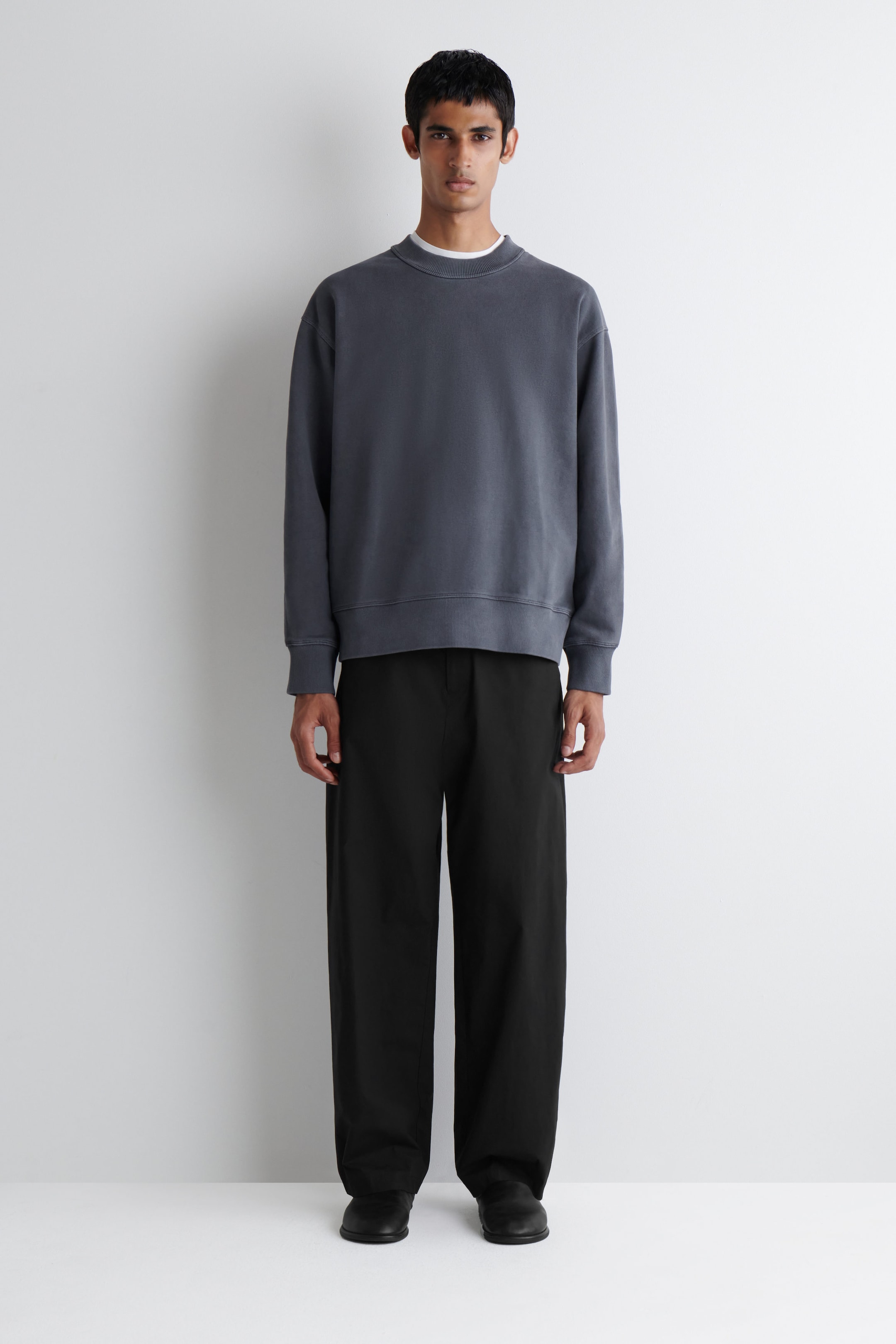 RELAXED WASHED-COTTON SWEATSHIRT