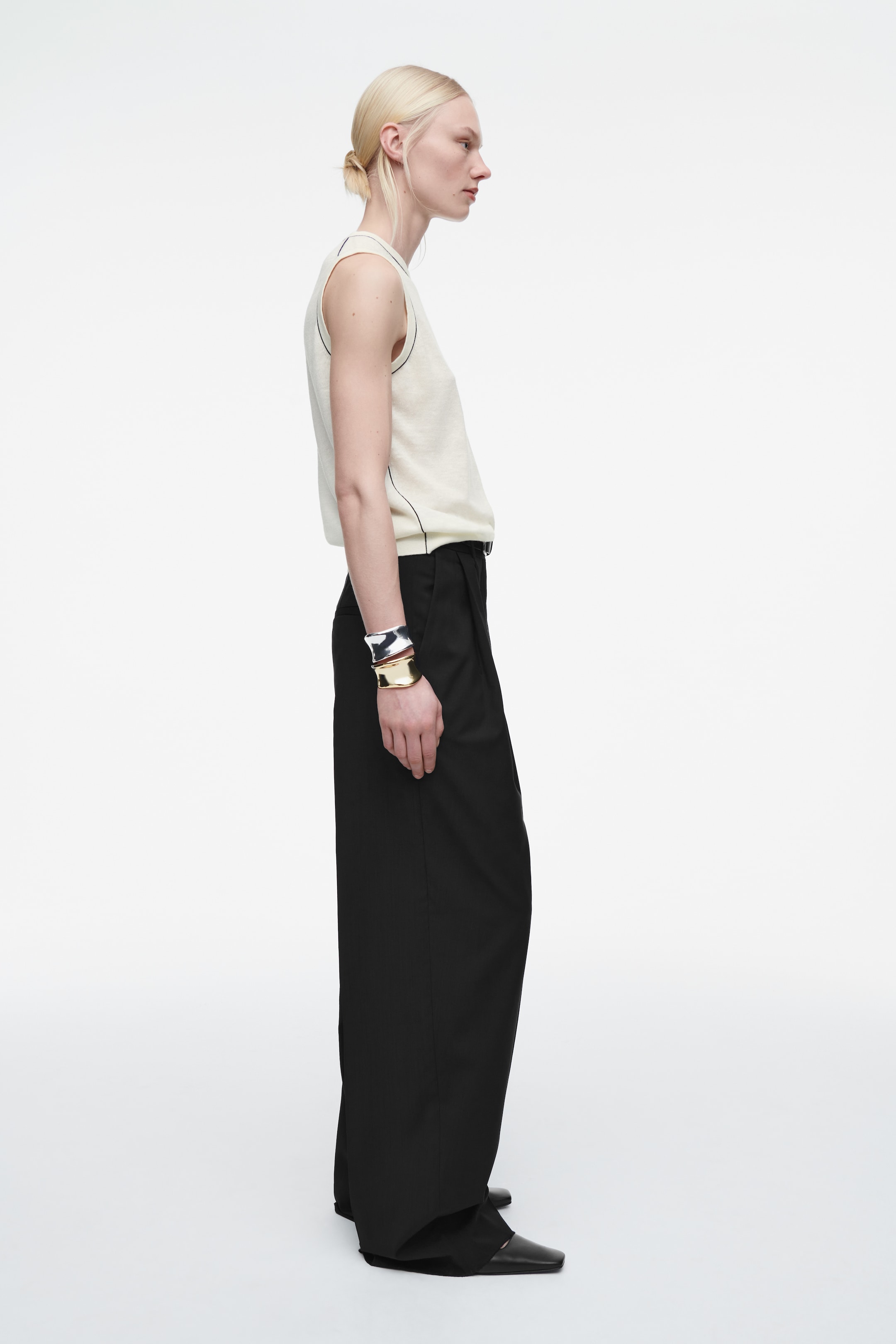 Ver imagen más grande: TOP EN MEZCLA DE LINO Y LANA MERINO - BLANCO ROTO - MUJER | H&M ES 5