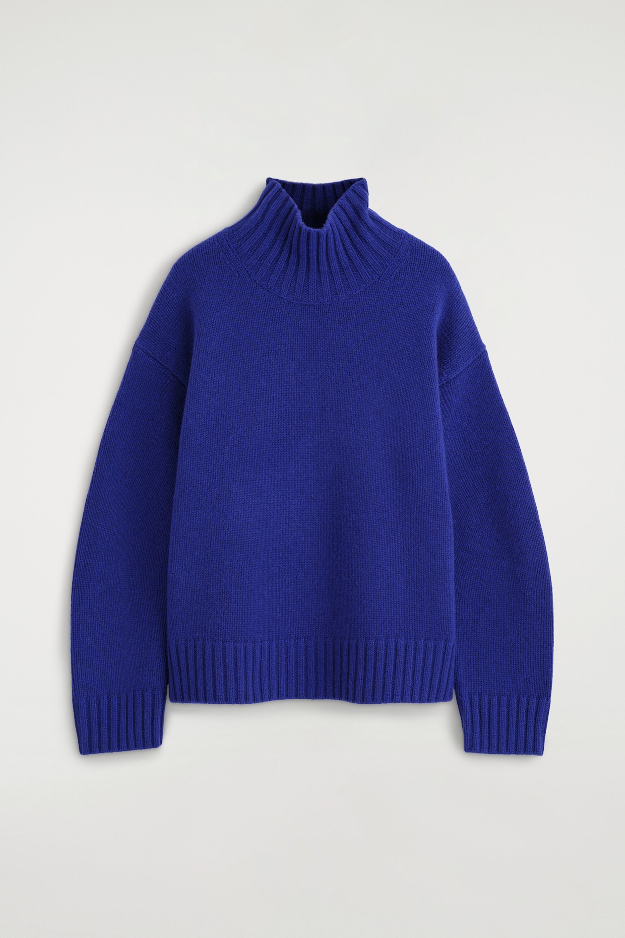 CHUNKY PURE CASHMERE MOCK-NECK SWEATER — COBALT BLUE