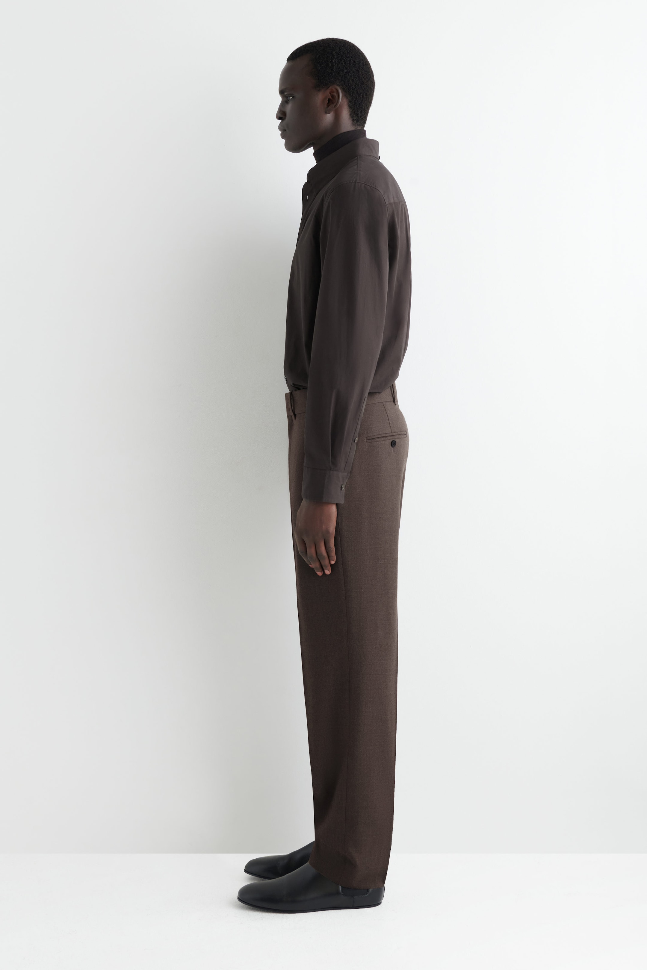 WOOL TAPERED TROUSERS