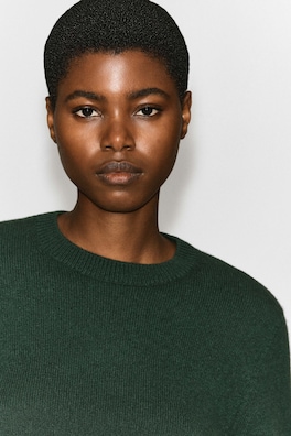 PURE CASHMERE CREW-NECK SWEATER — FOREST GREEN 6