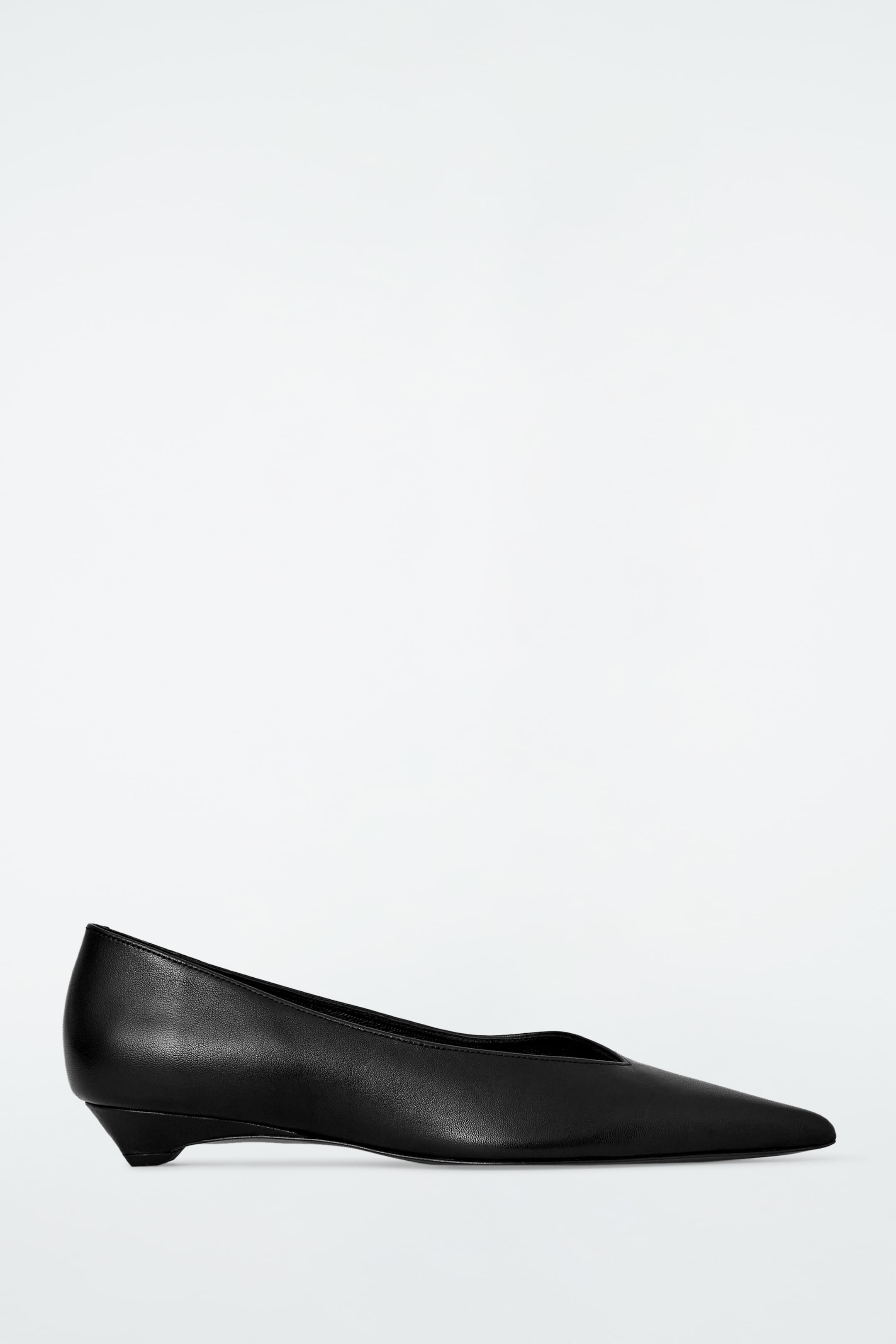 View larger image: POINTED LEATHER KITTEN-HEEL PUMPS - BLACK - Ladies | H&M GB 1