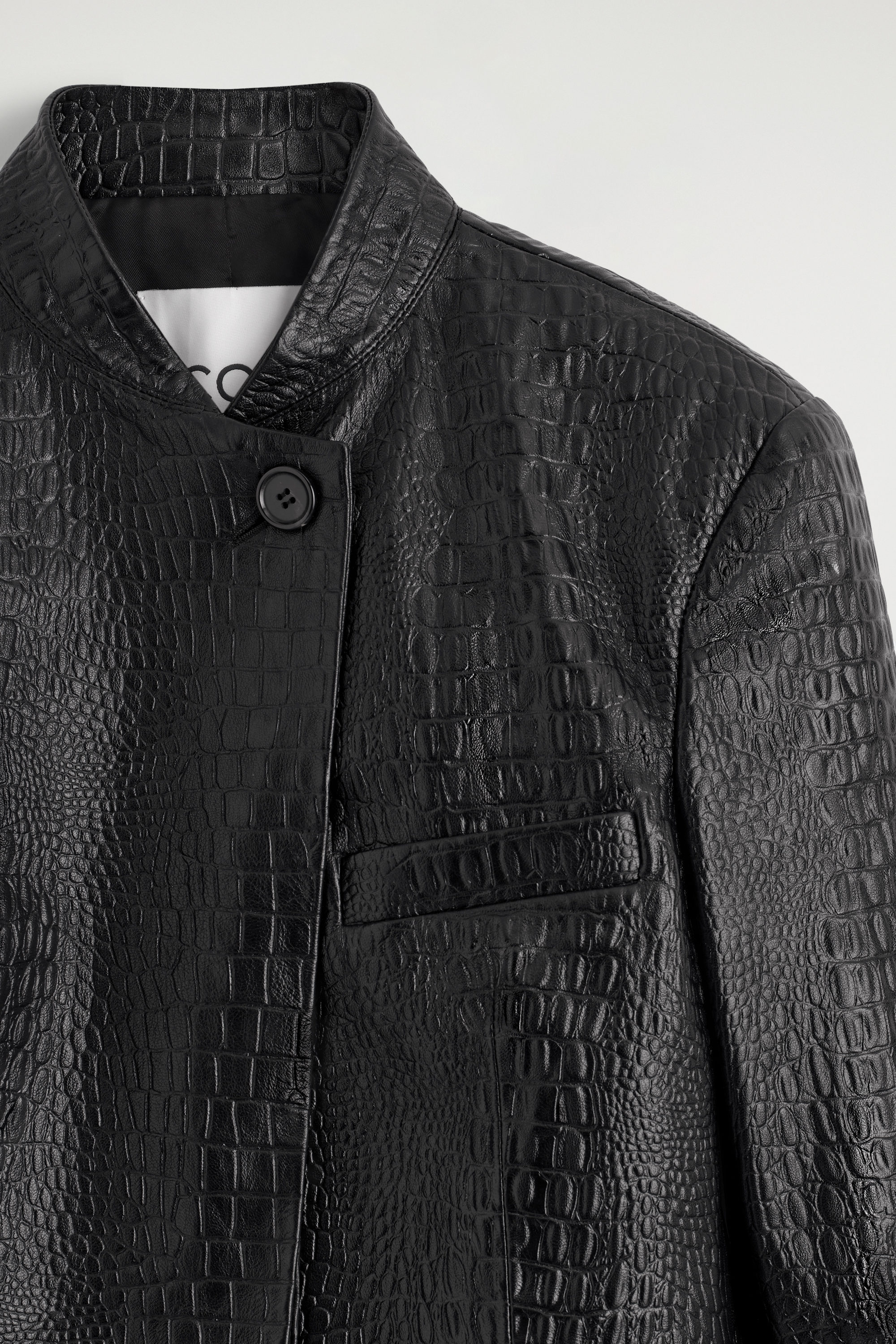 CROPPED CROC-EFFECT LEATHER BLAZER - BLACK | COS US