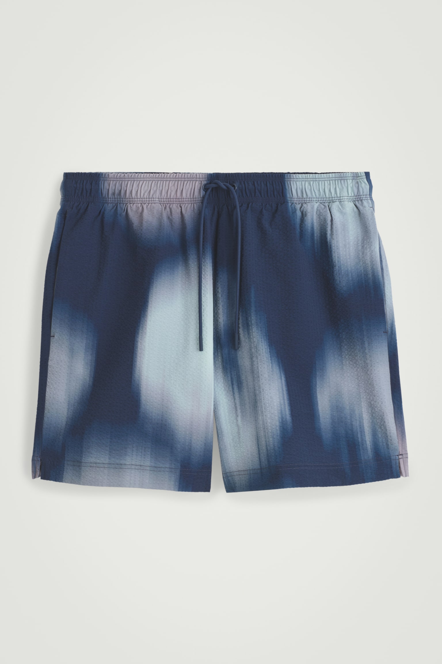 PRINTED SEERSUCKER SWIM SHORTS - BLUE / PRINTED