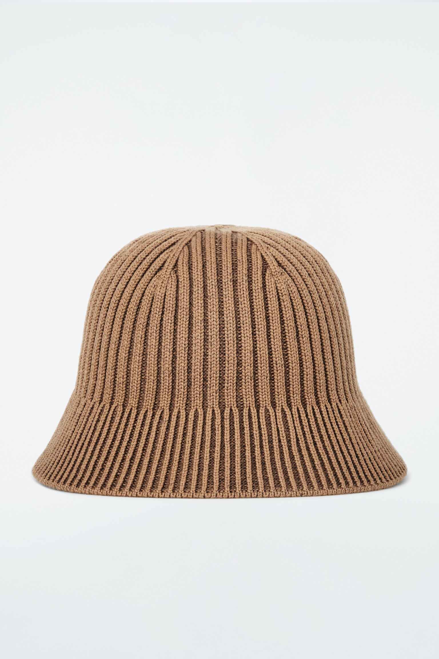 RIBBED-KNIT BUCKET HAT - BEIGE/BLACK