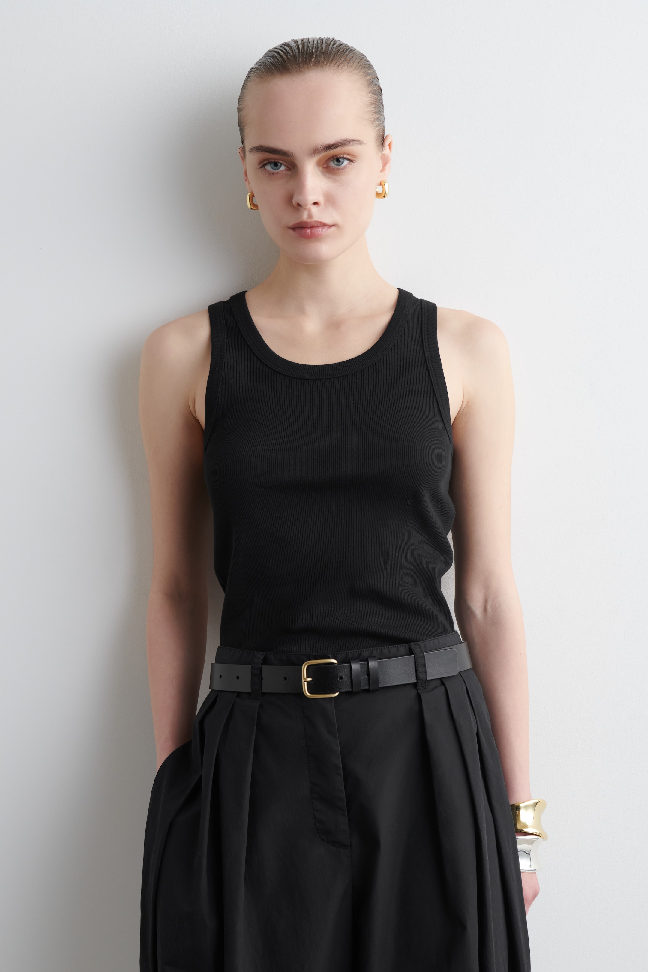 Grotere afbeelding bekijken: GERIBBELDE TANKTOP - zwart - DAMES | H&M BE 1