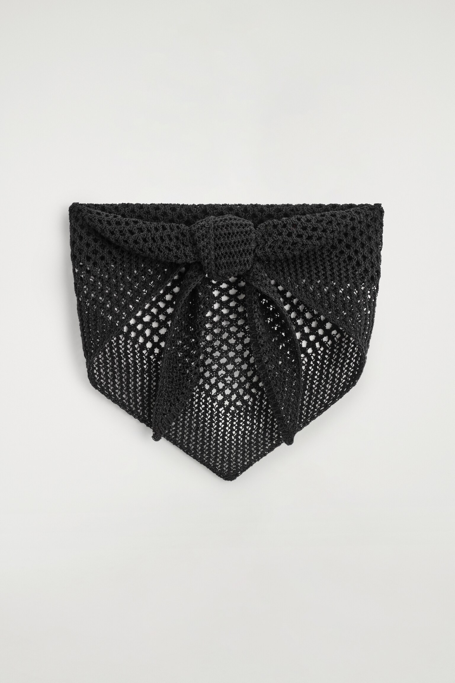 POINTELLE-KNIT TRIANGLE SCARF - BLACK - 2