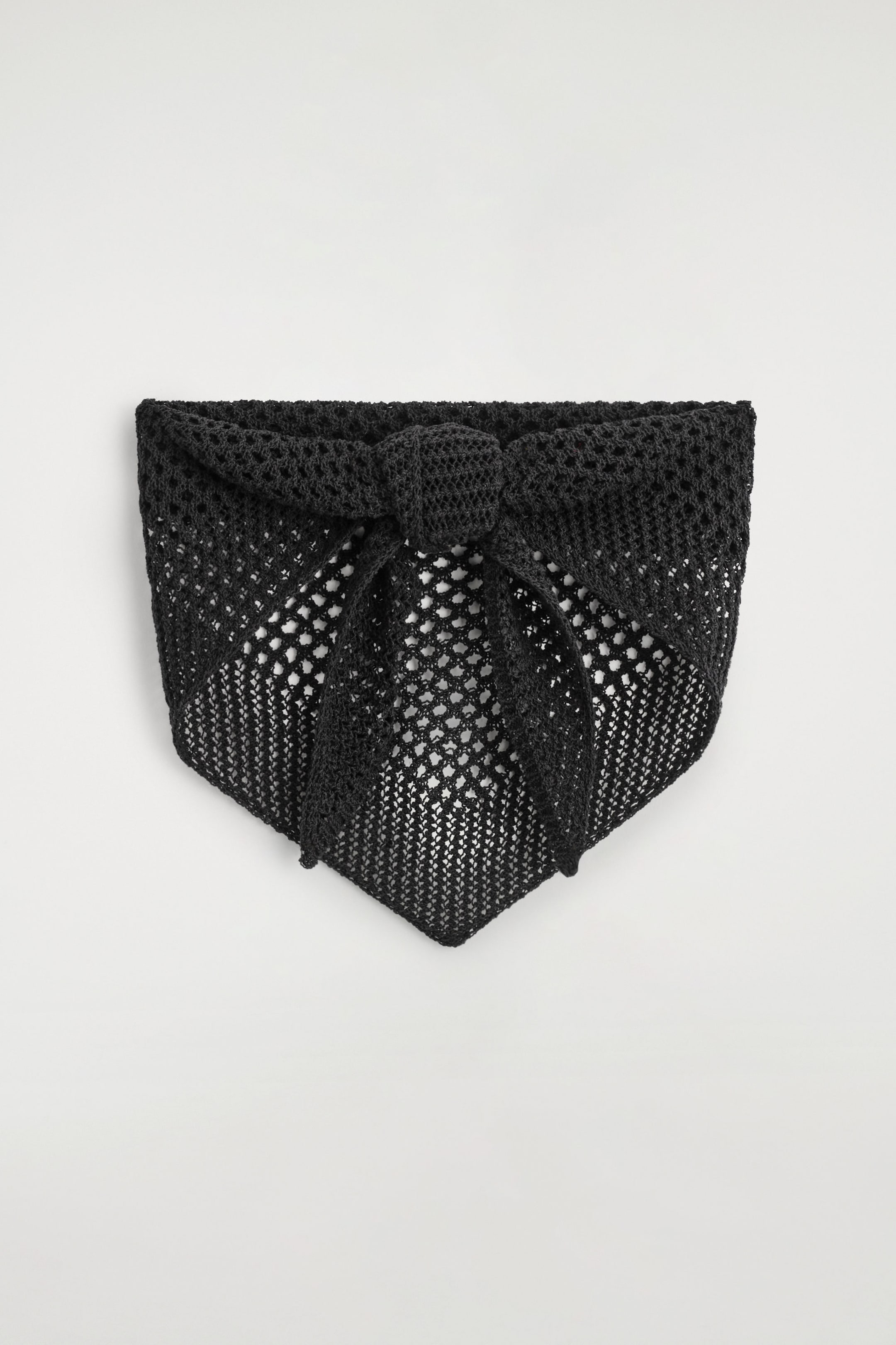 FOULARD TRIANGLE EN MAILLE POINTELLE
