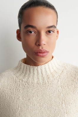 MERINO-CASHMERE CAPE — CREAM 5