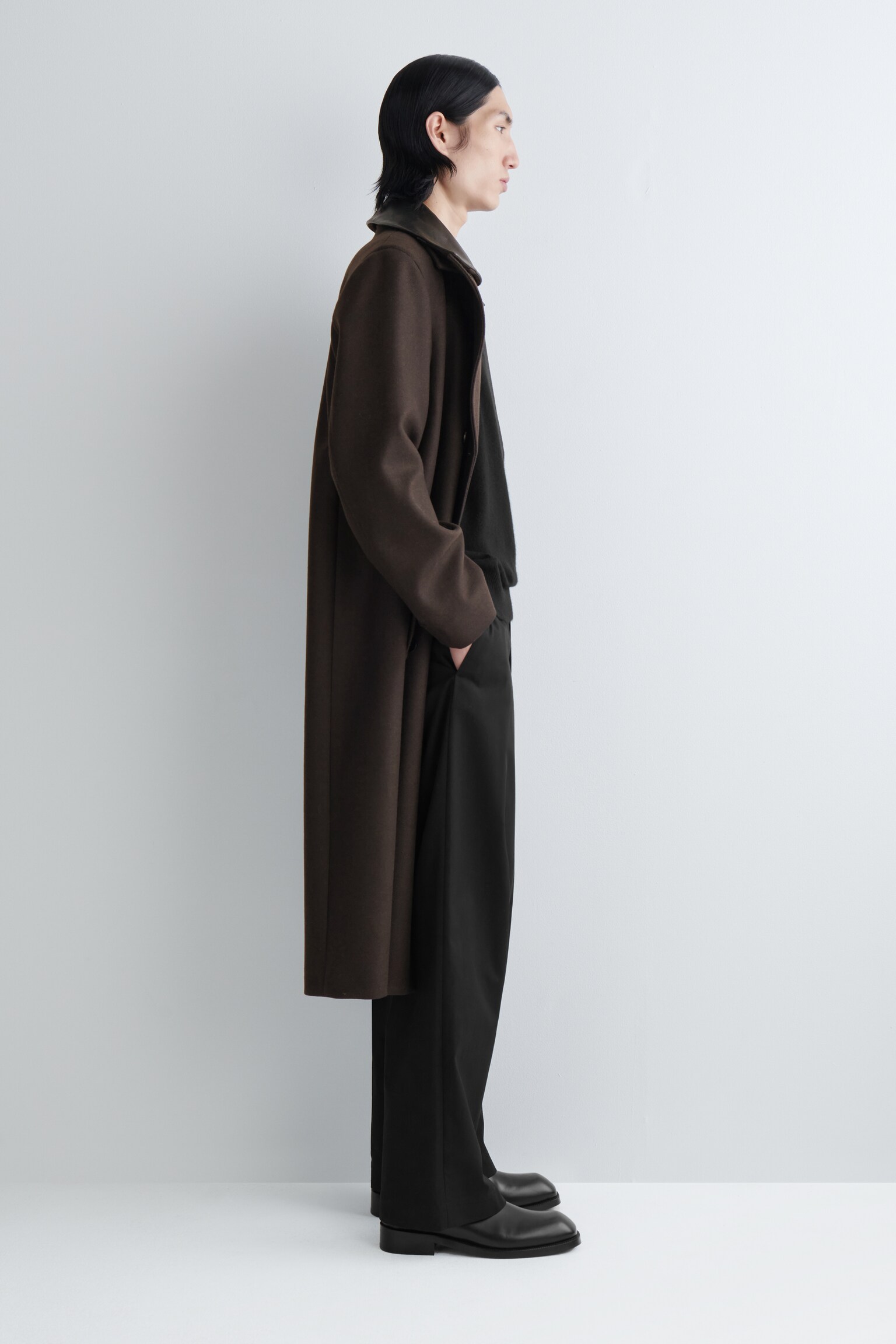 CHELSEA BOOTS EN CUIR À BOUT CARRÉ - NOIR/BLEU MARINE - 3