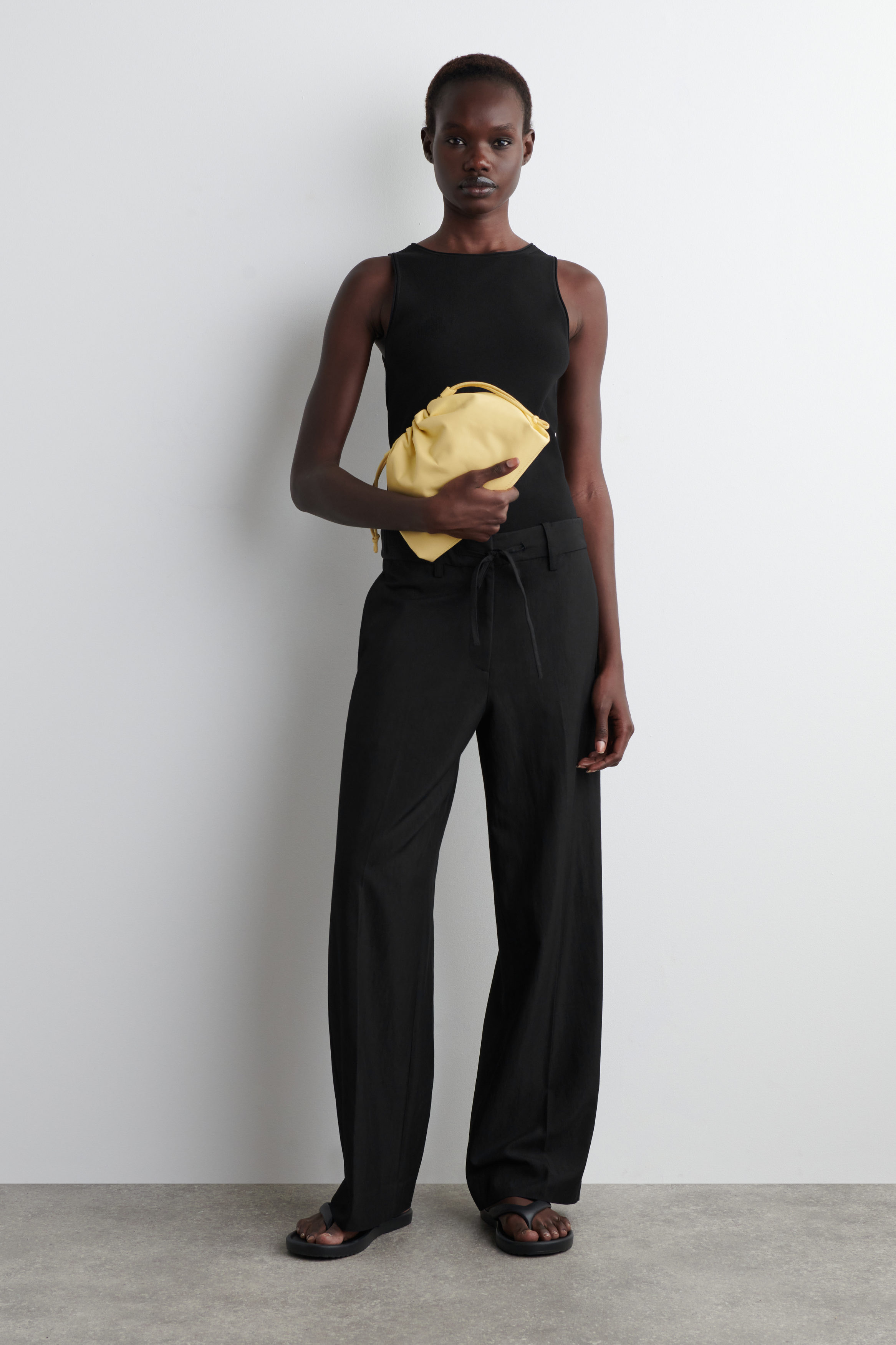 MINI CAVATELLI CLUTCH BAG - LEATHER - BUTTER YELLOW | COS US