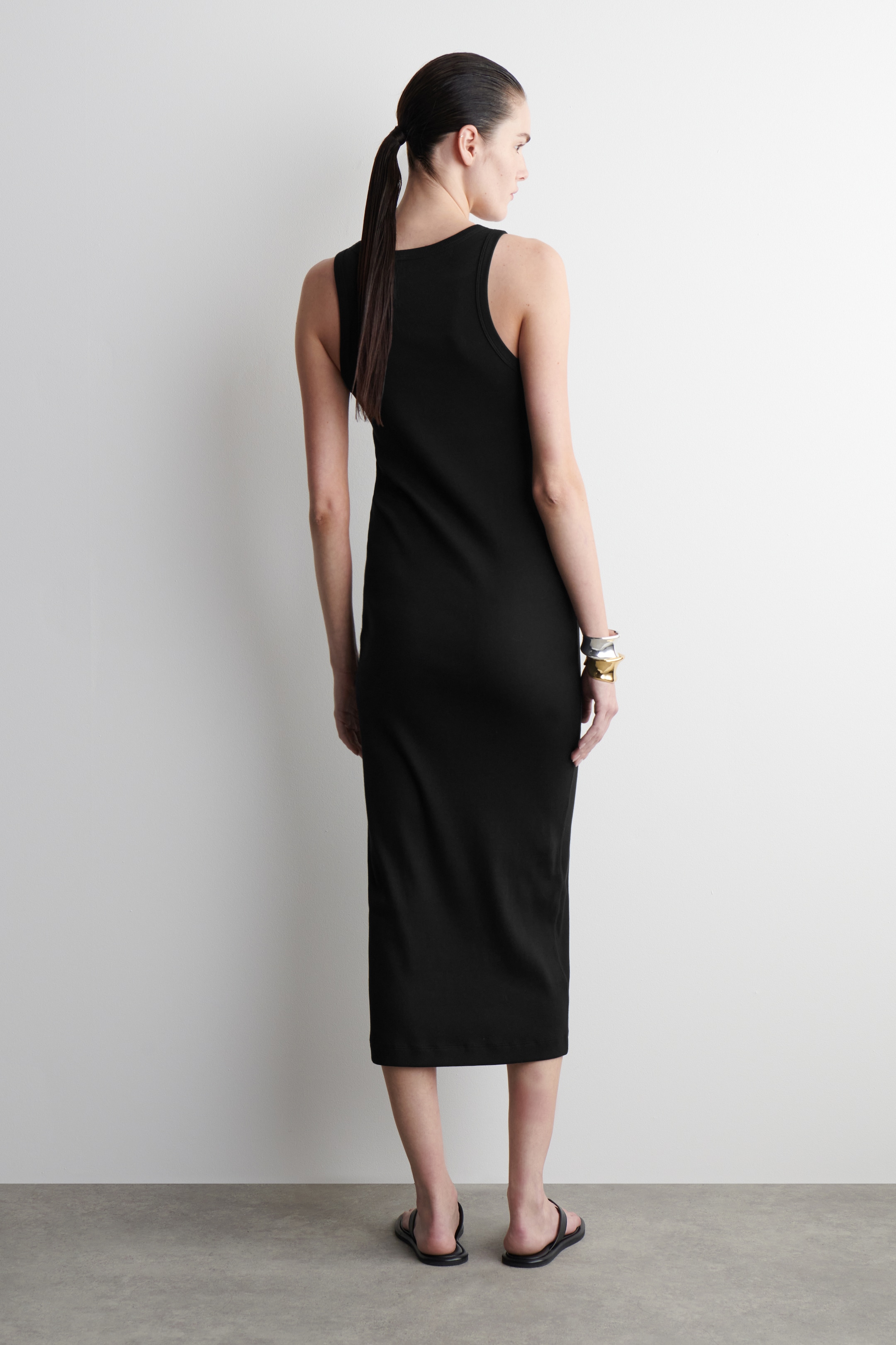 Ingrandisci l'immagine: RIBBED TUBE DRESS - BLACK - DONNA | H&M CH 4