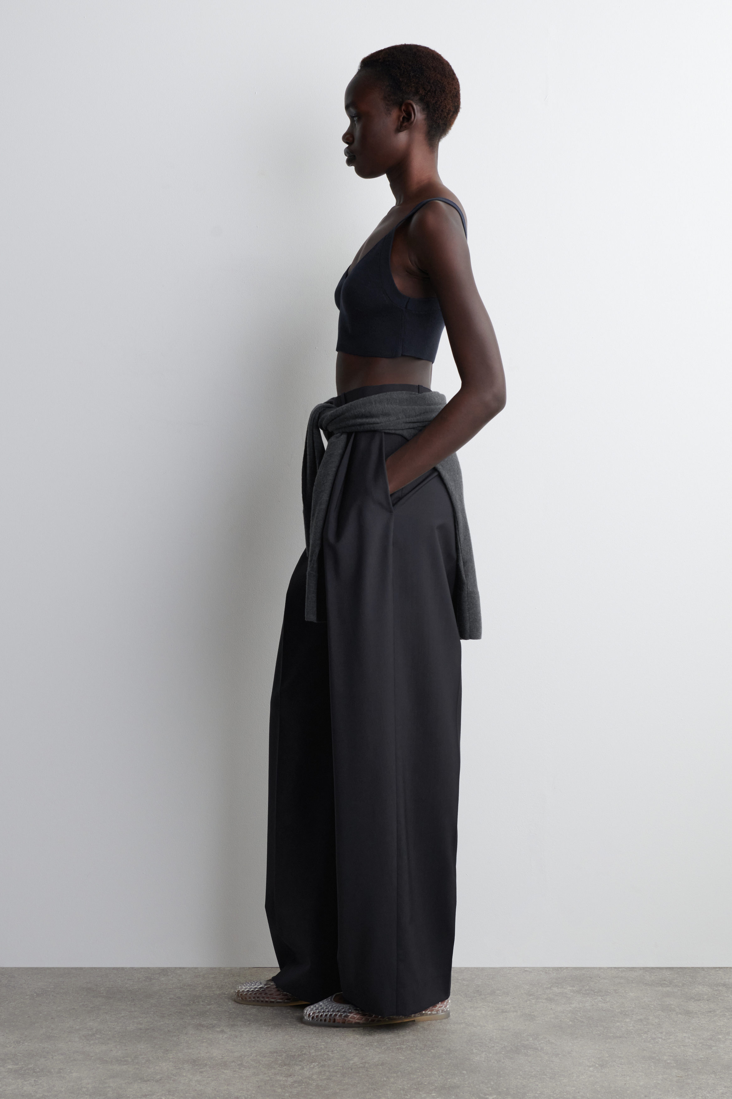 新品タグ付きクラネCHEMICAL LACE SALOPETTEE PANTS SHINY PINSTRIPE WIDE LEG PANTS - Anthracite grey | ZARA