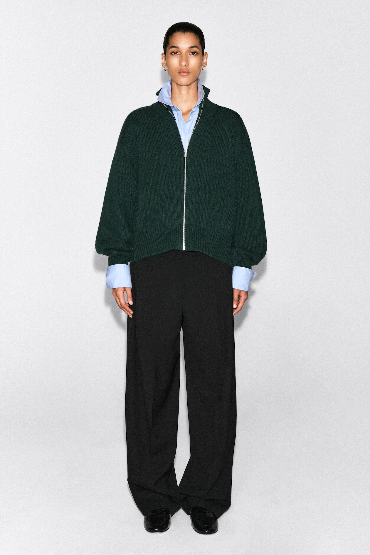 ROUNDED WOOL MOCK-NECK ZIP-UP JACKET — DARK GREEN
