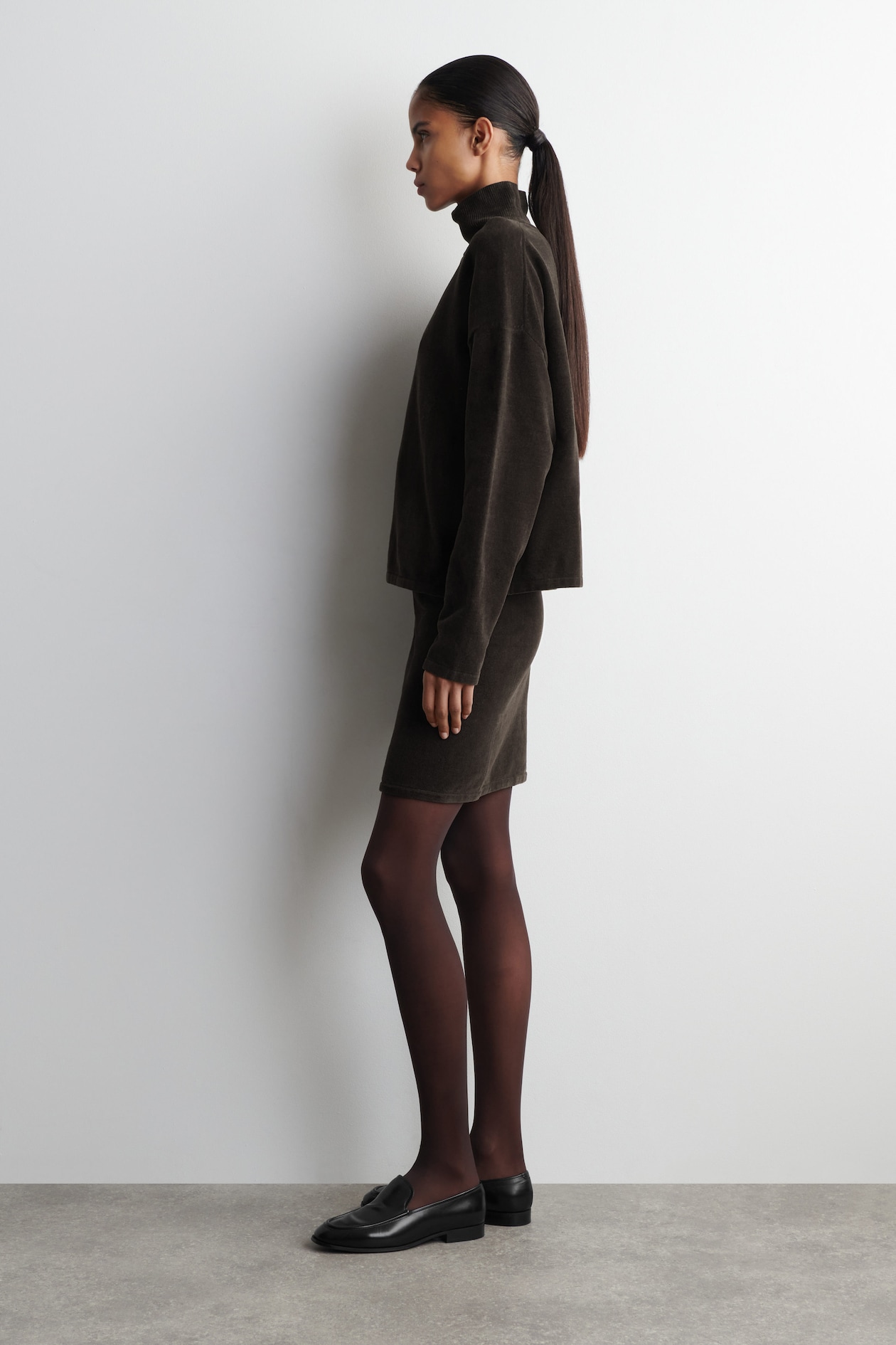CHENILLE MINI SKIRT — BROWN