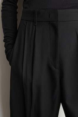 PLEATED WOOL-BLEND TULIP TROUSERS — BLACK 4