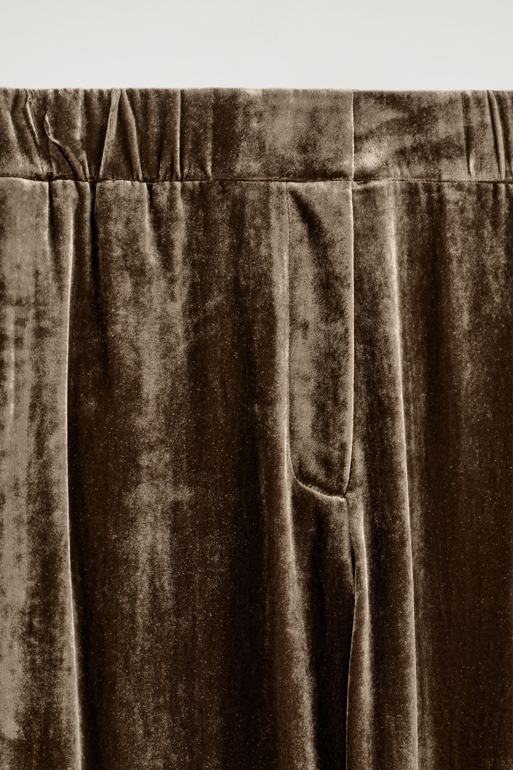 StillMedia/DescriptiveDetail