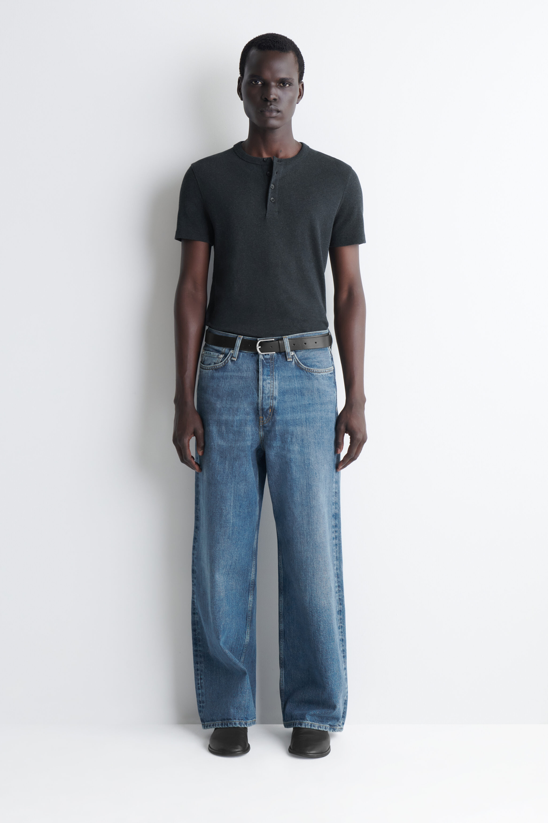 FOLD LOOSE-FIT WIDE-LEG JEANS - BLUE | COS US