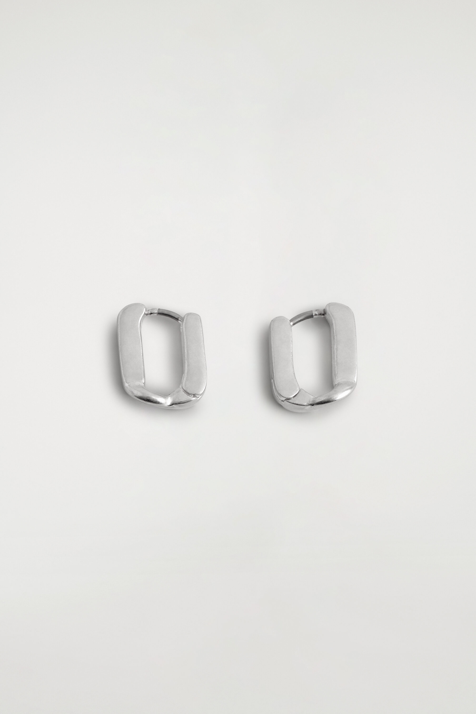 LINK HOOP EARRINGS - SILVER | COS US