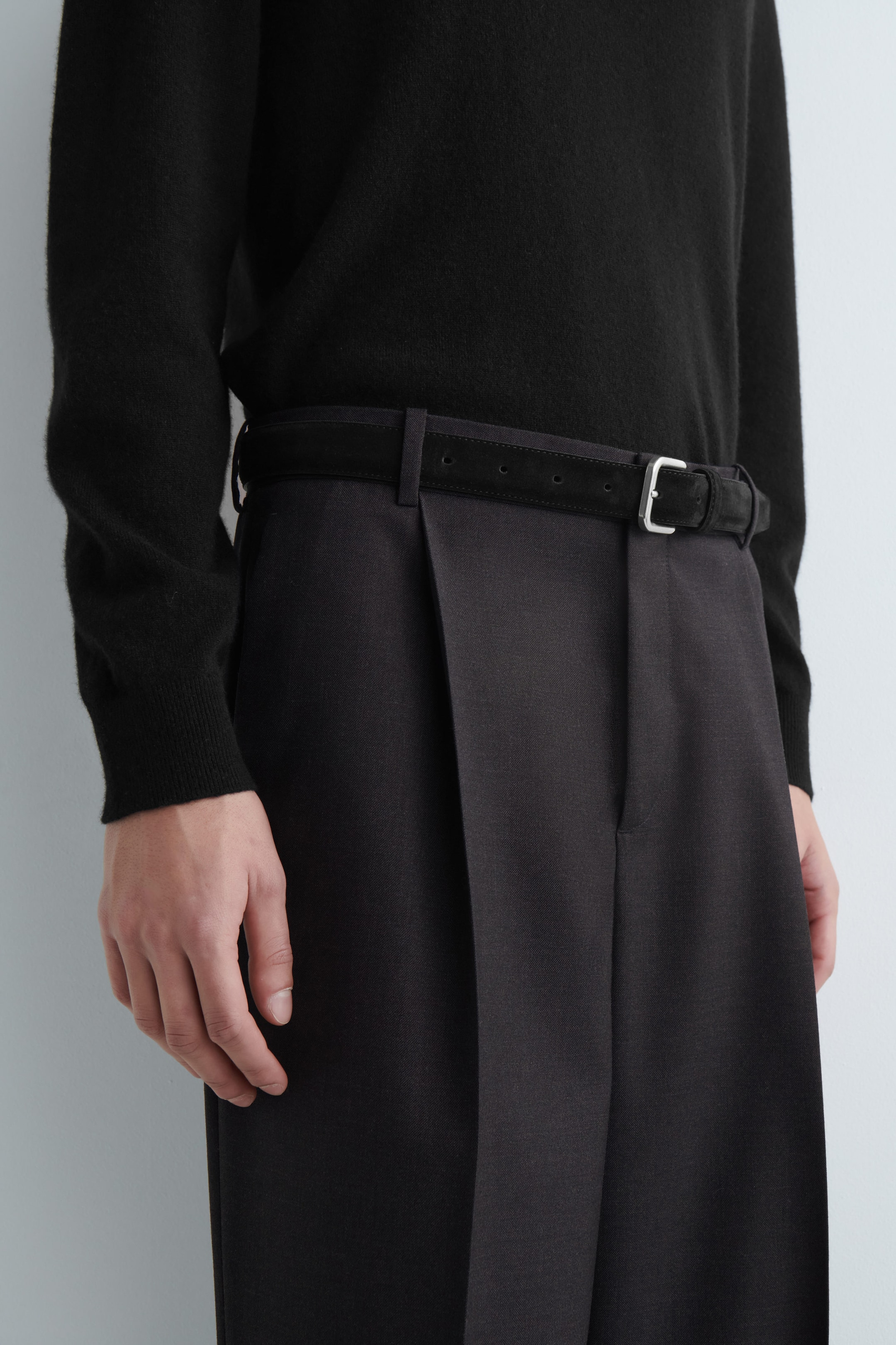 PLEATED WOOL TROUSERS