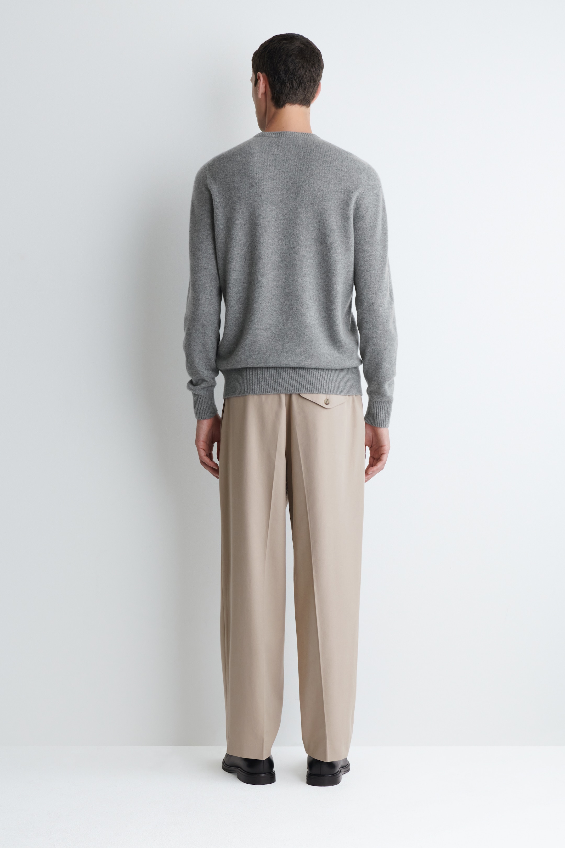 Visualizza immagine più grande: MAGLIONE GIROCOLLO IN CASHMERE SENZA CUCITURE - GRIGIO - UOMO | H&M IT 5