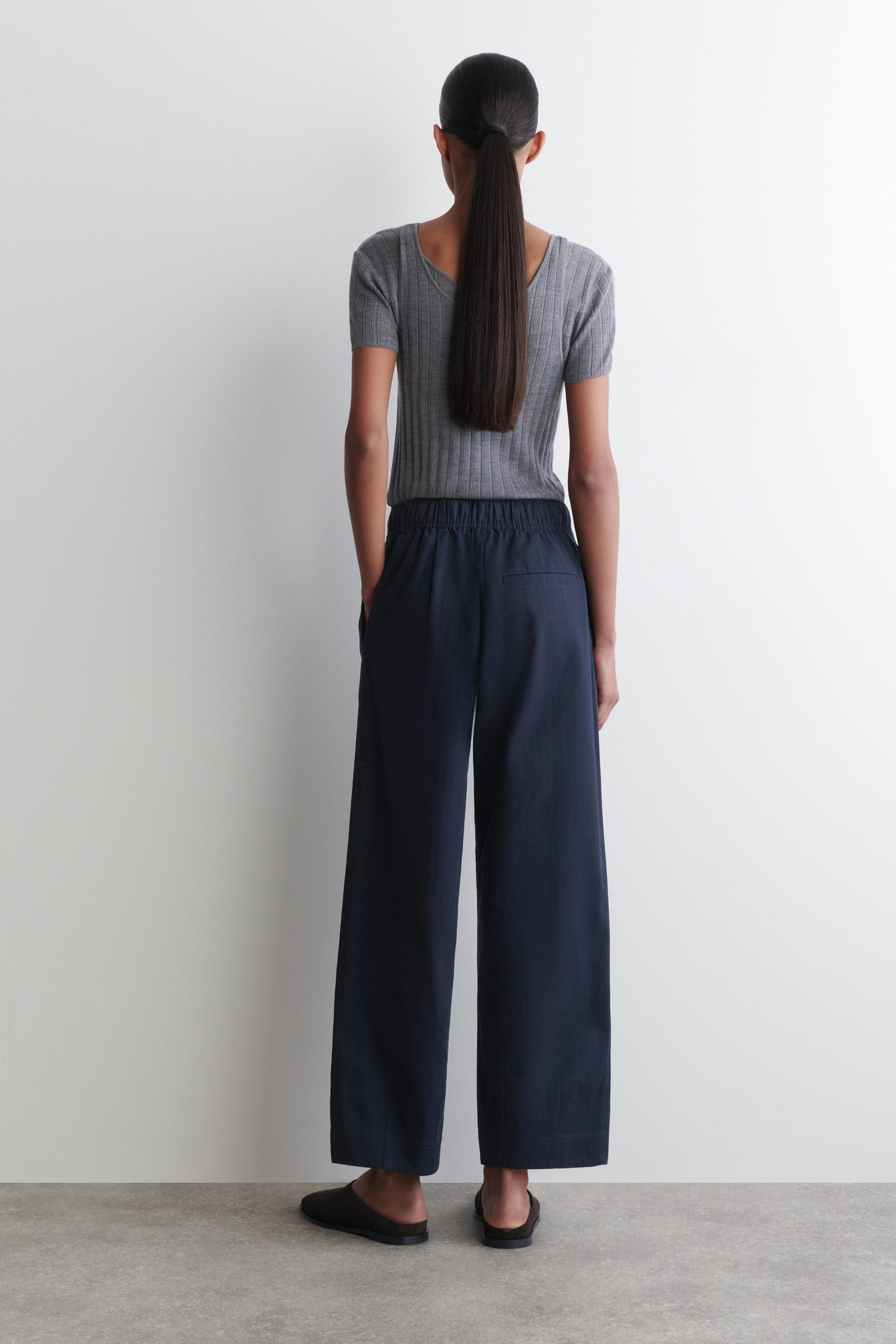 COTTON TAPERED DRAWSTRING PANTS - NAVY | COS US
