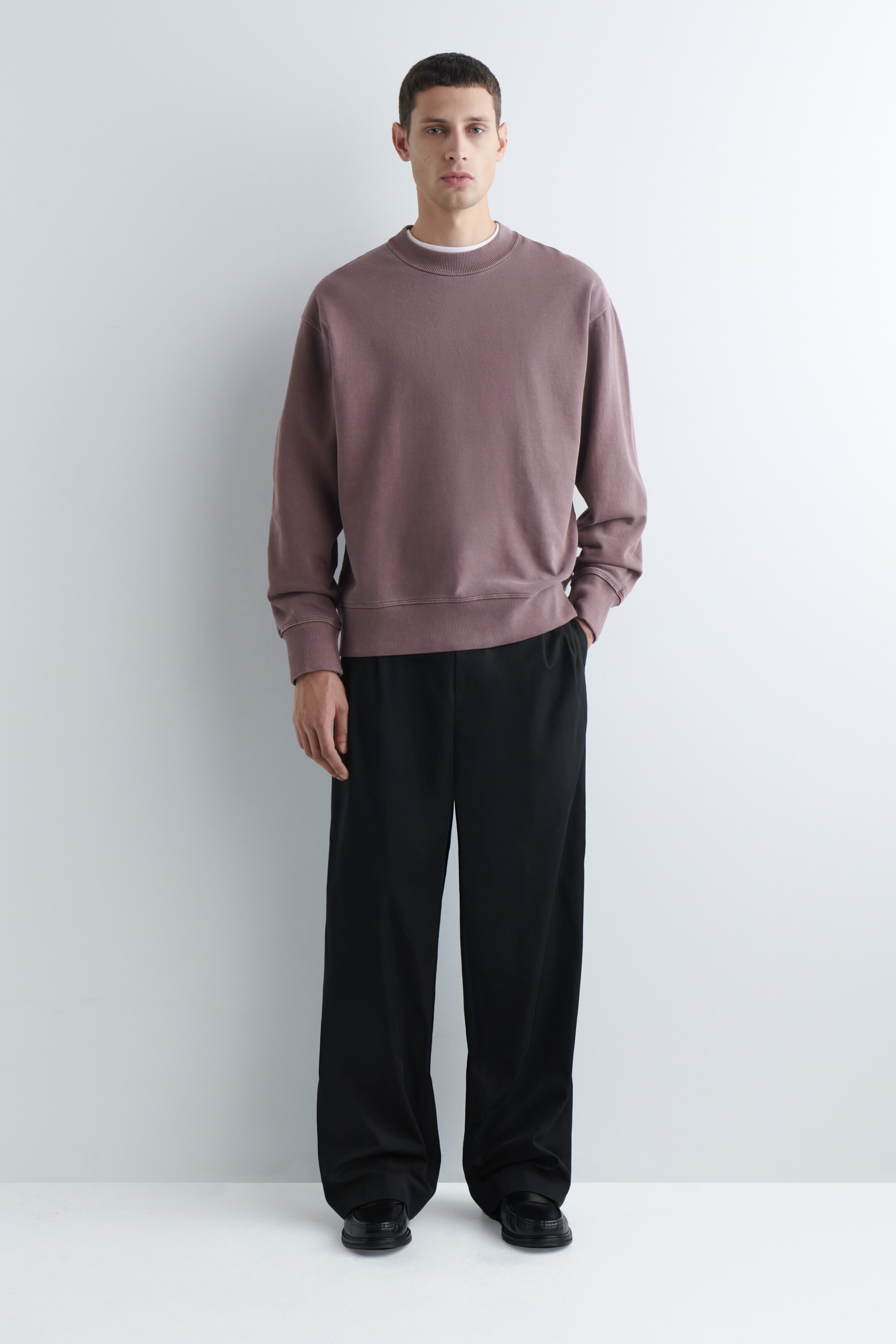 Visualizza immagine più grande: FELPA IN COTONE LAVATO DAL TAGLIO RILASSATO - BORDEAUX LAVATO - UOMO | H&M IT 2